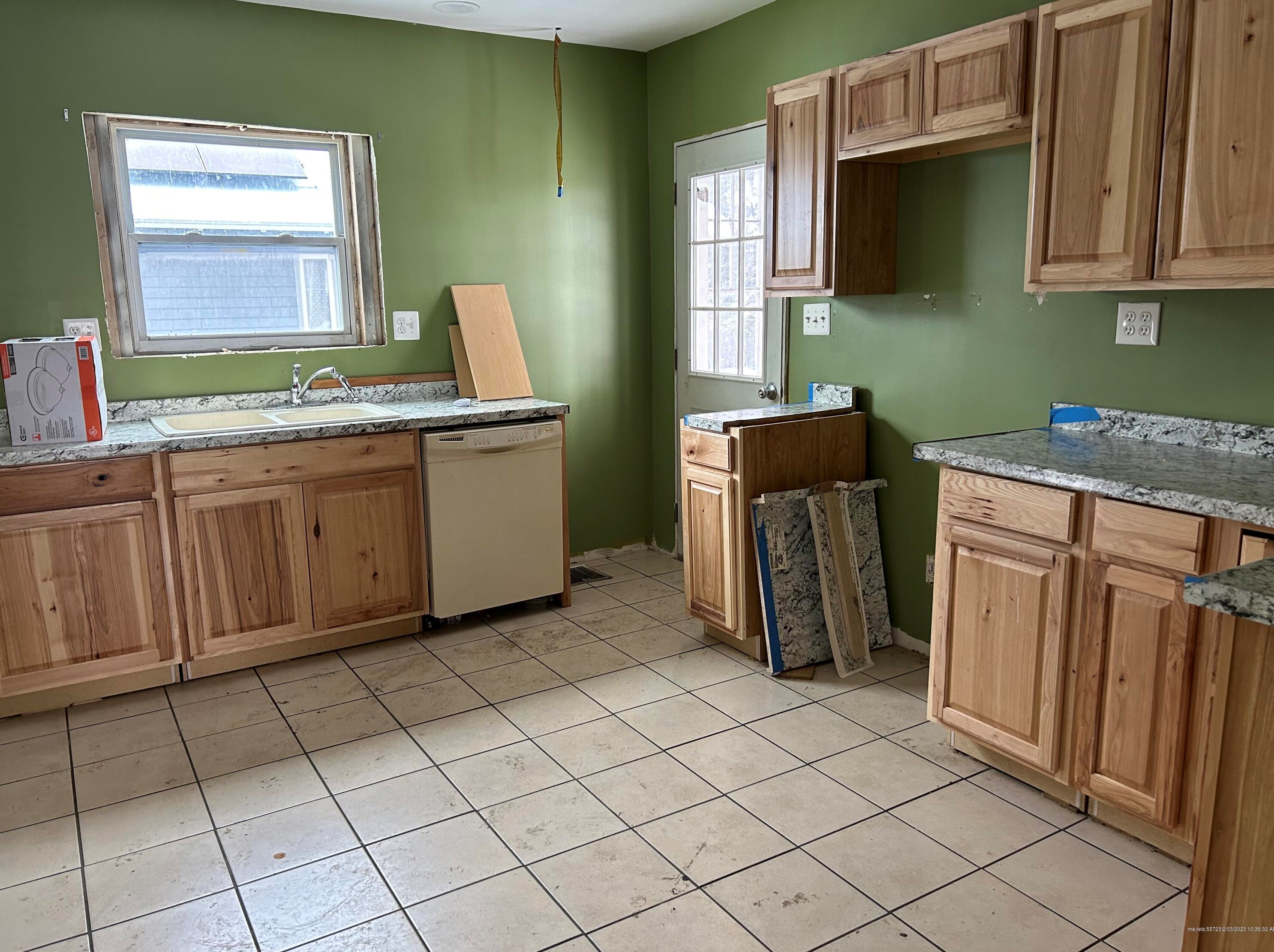 11 Donald St, Waterville ME  04901-5627 exterior