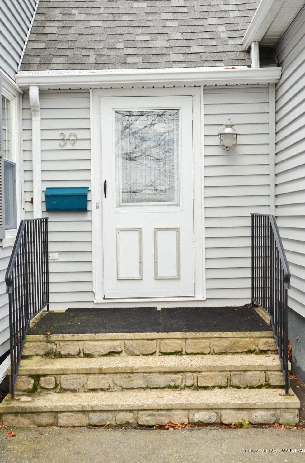 39 Pope St, Pittston ME  04345-1926 exterior