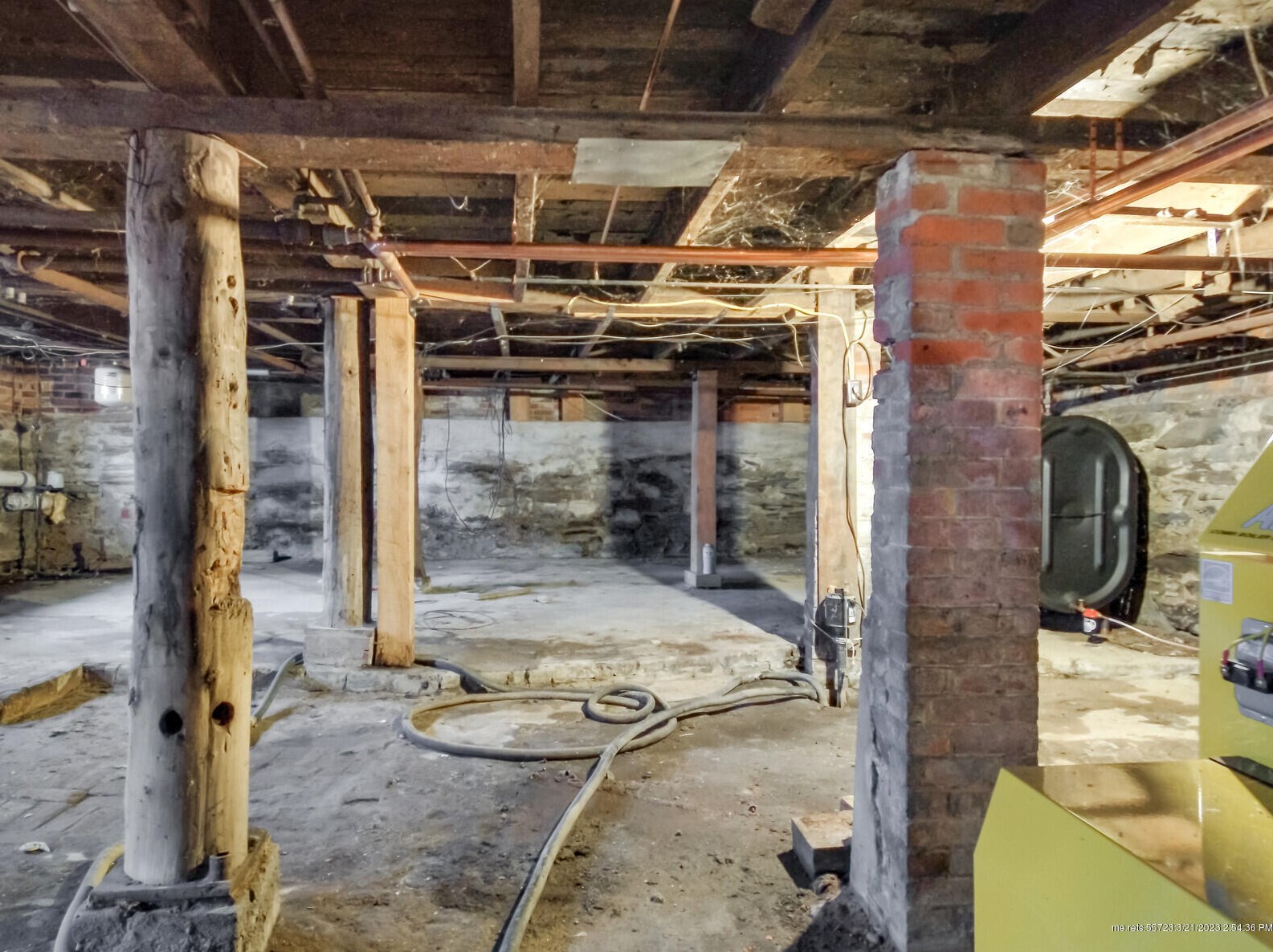 73 High St, Fairfield ME  04937-1349 exterior