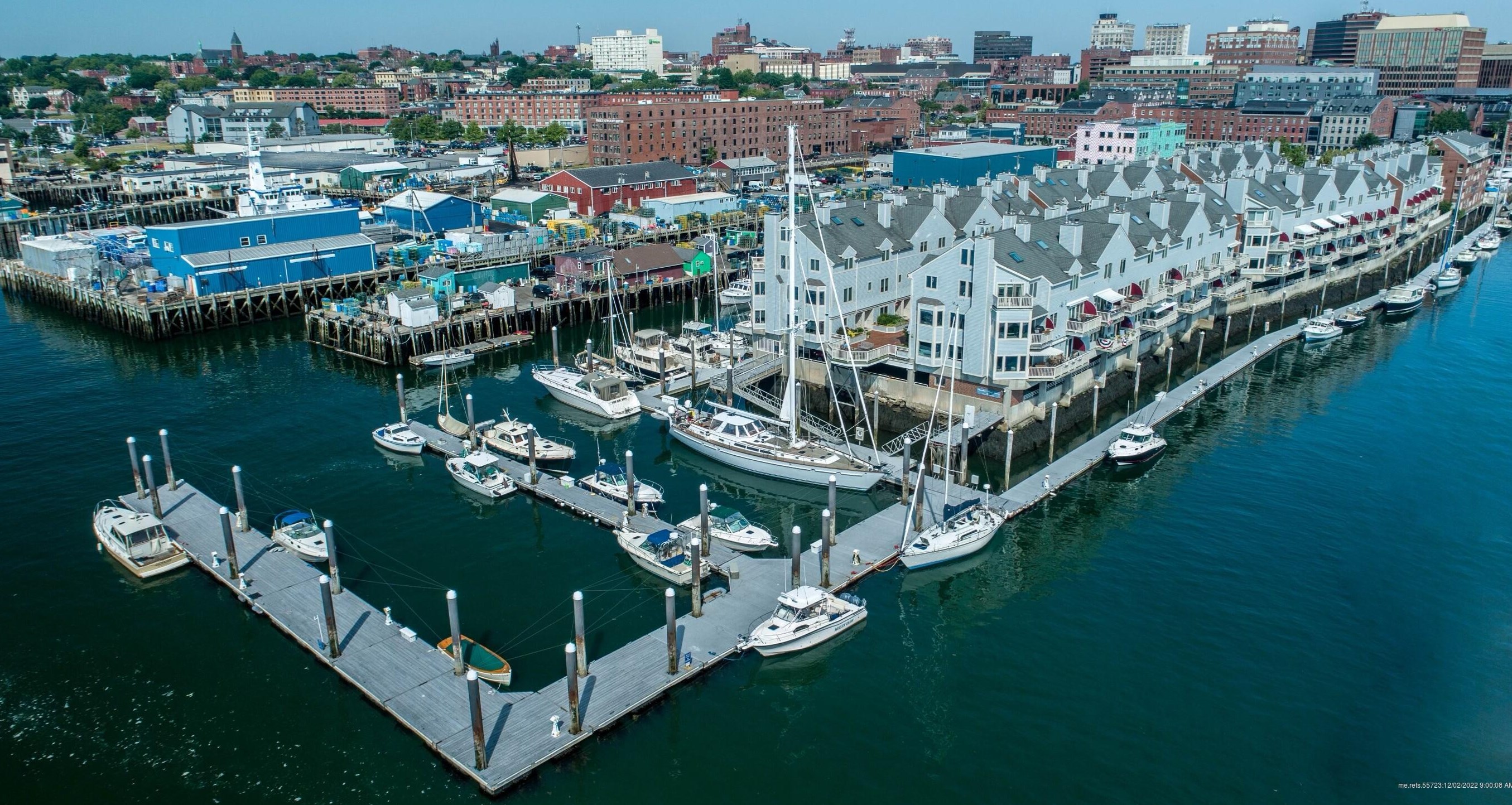 37 Pleasant St, Portland ME  04101-3928 exterior