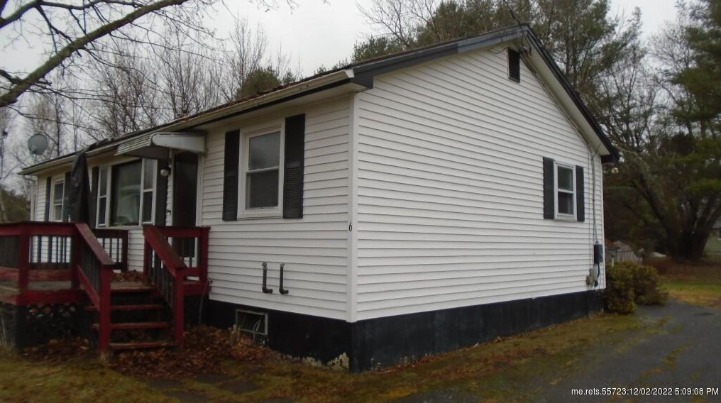 6 Cecile Ave, Augusta, ME 04330