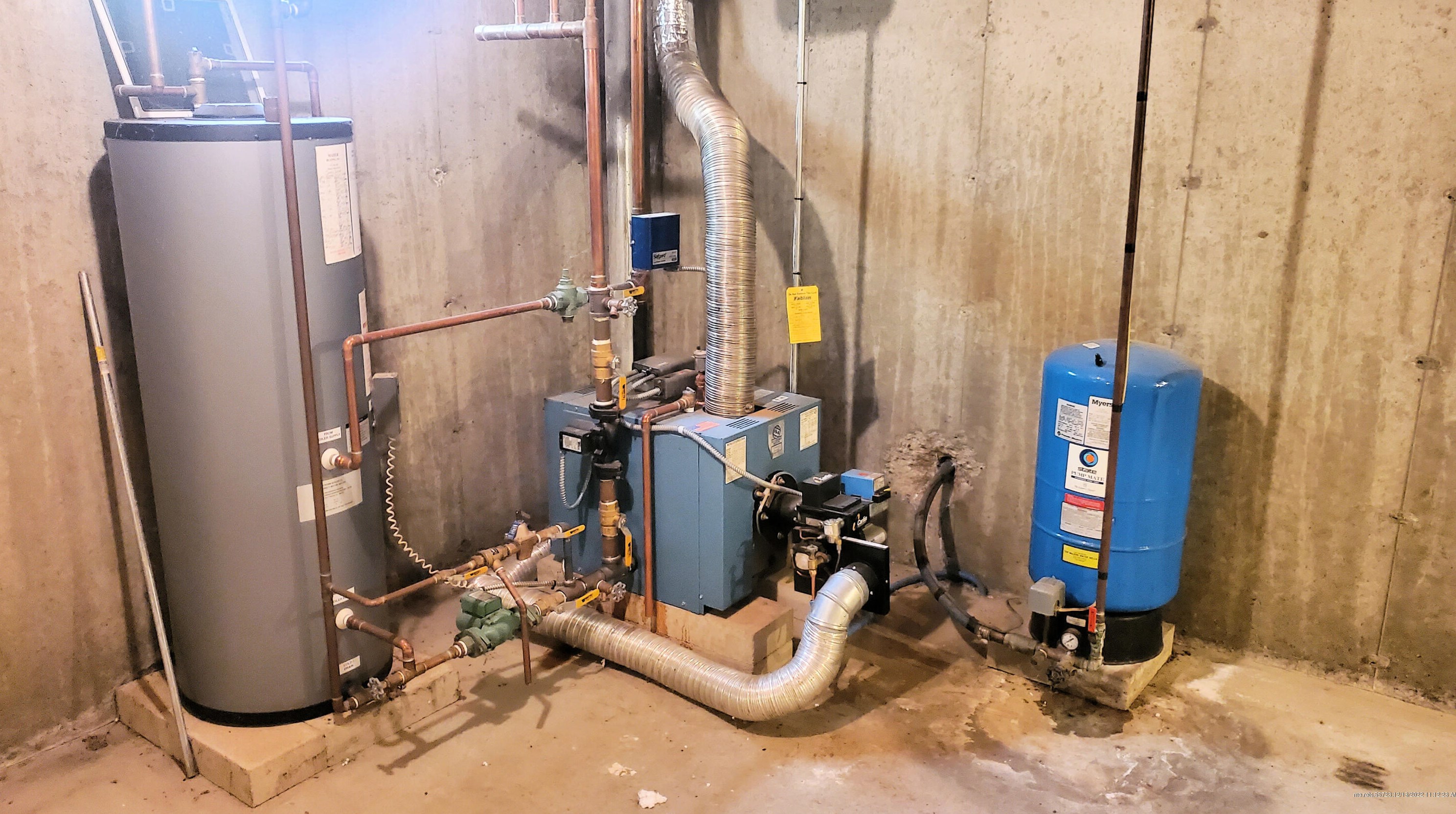 547 Black Forest Dr, Bangor ME  04401-0226 exterior