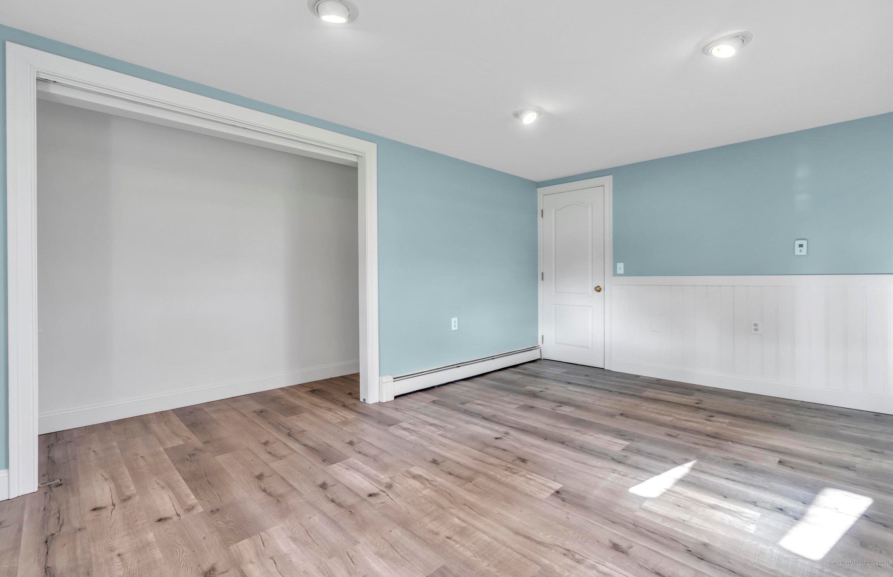 126 Main St, Windham ME 04062-4225 exterior