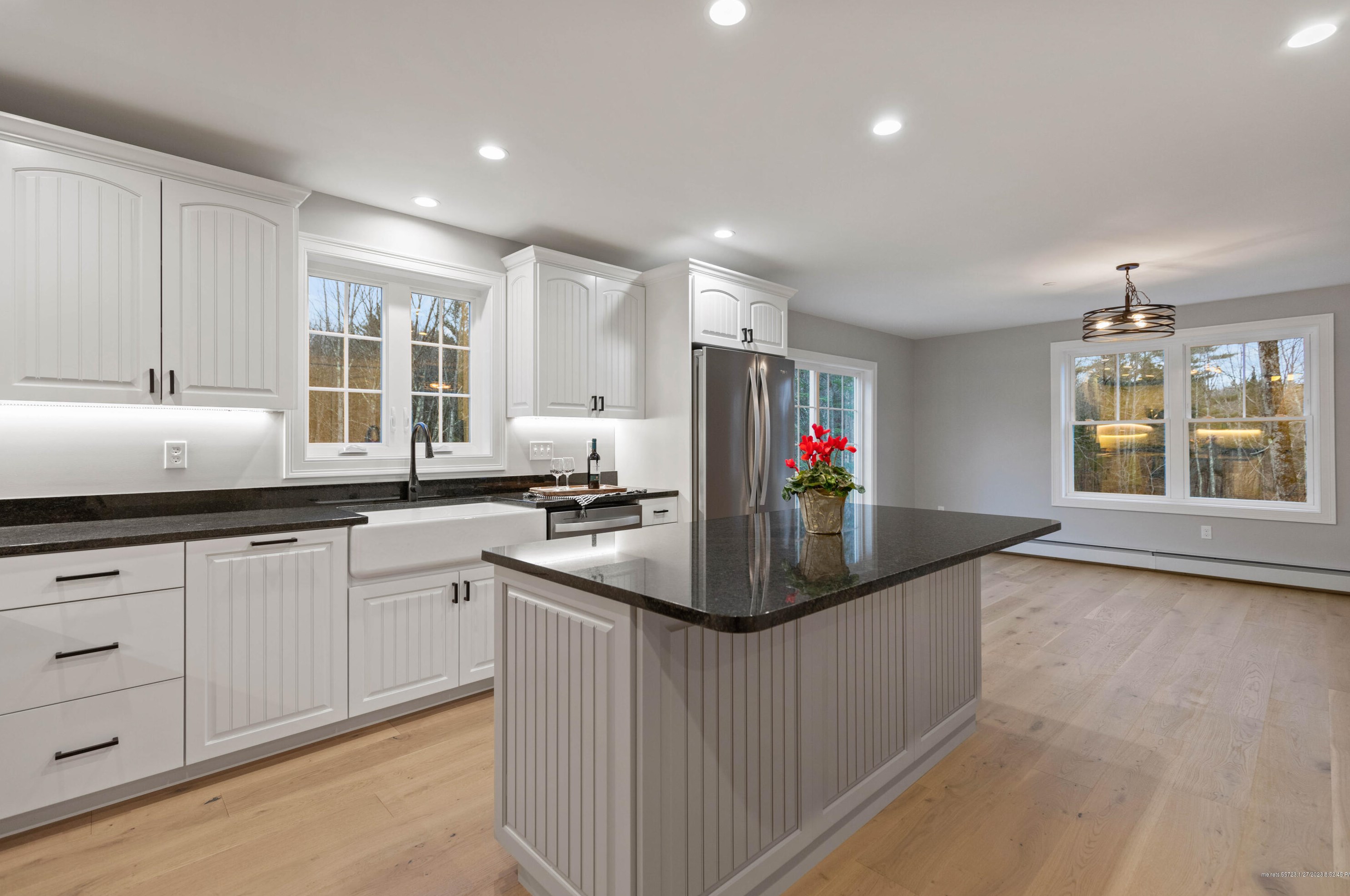 20 Strawberry Ln, Windham ME  04062-5088 exterior