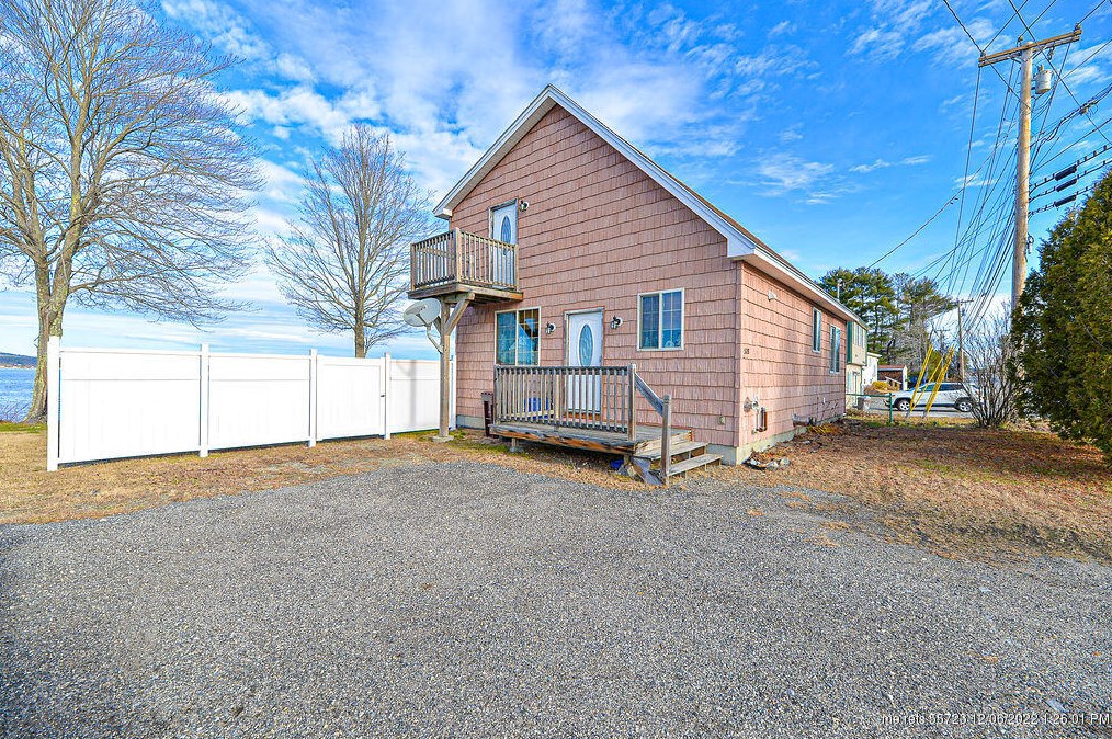 528 Sabattus Rd, Wales, ME 04280