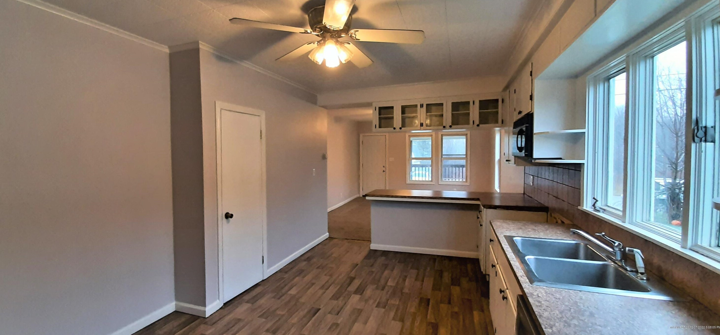 11 Rochelle St, Auburn, ME 04210