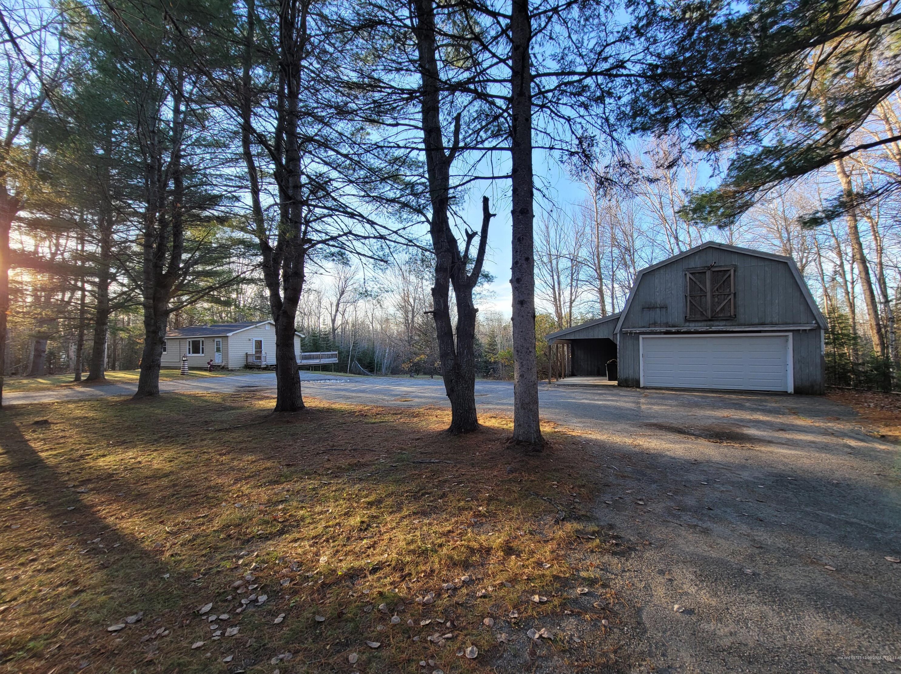 872 Eastern Ave, Holden, ME 04429 exterior