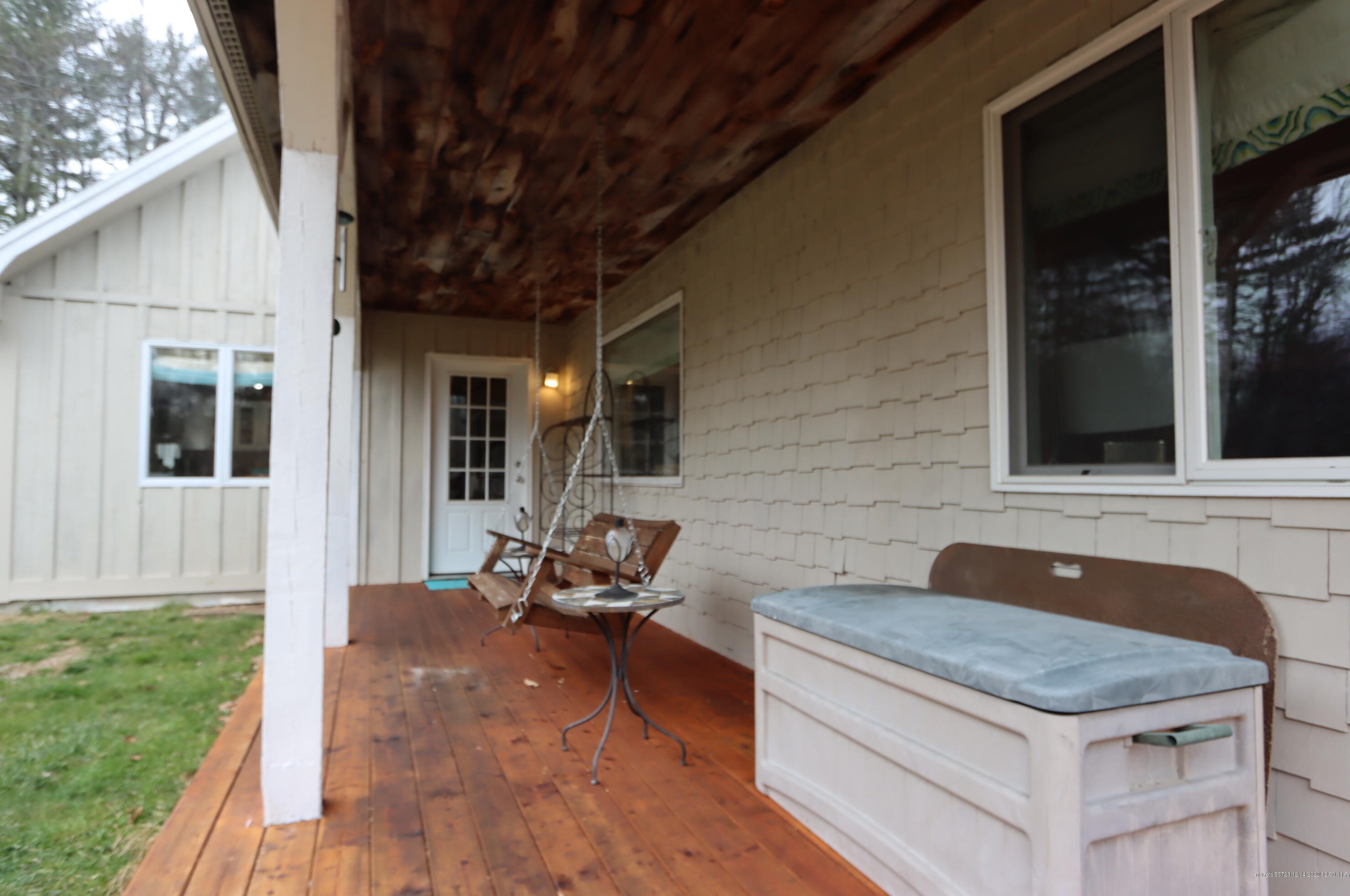 14 Rioux Dr, Leeds ME  04263-3943 exterior