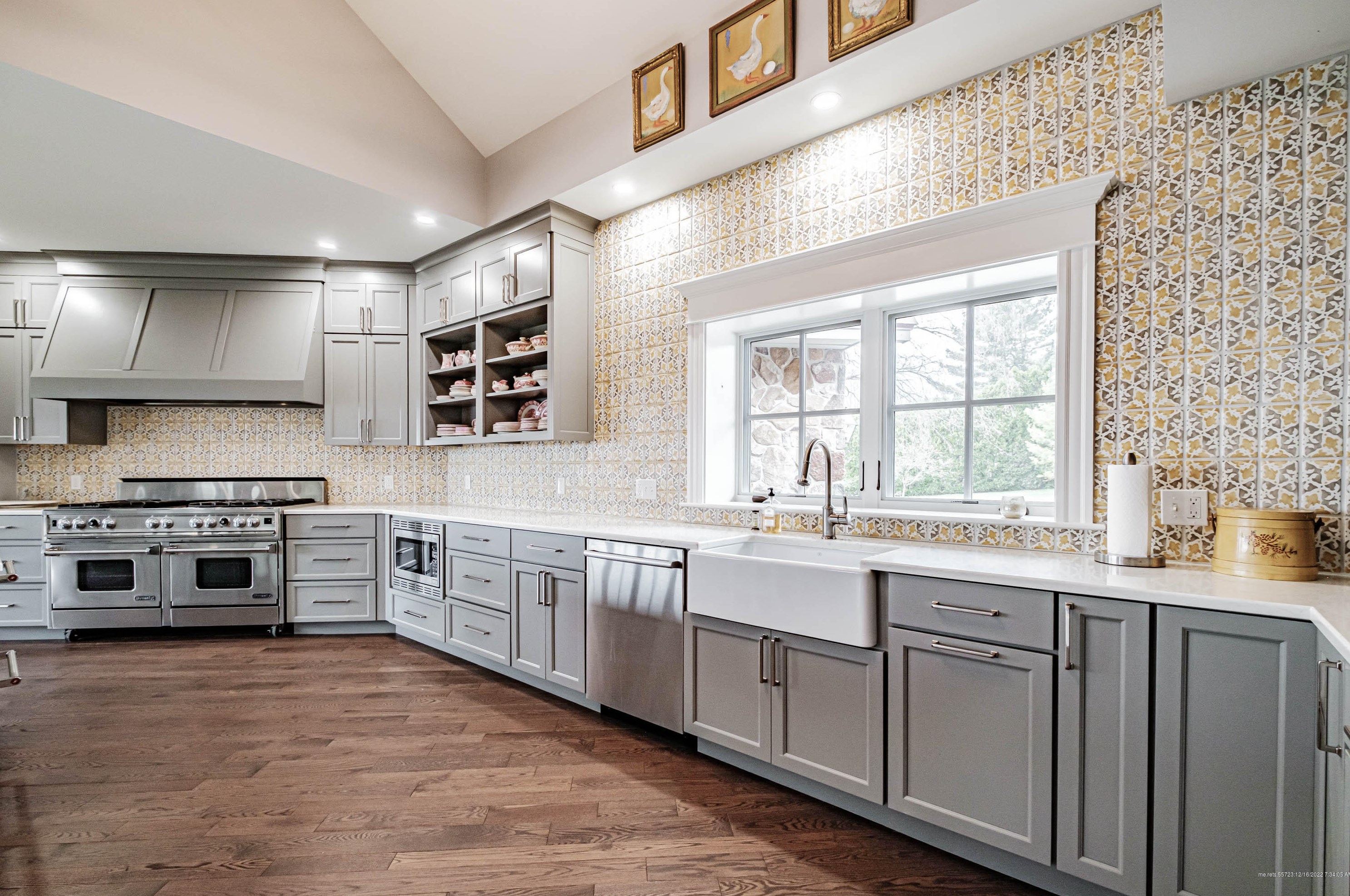 153 Foreside Rd, Portland ME  04110-1420 exterior