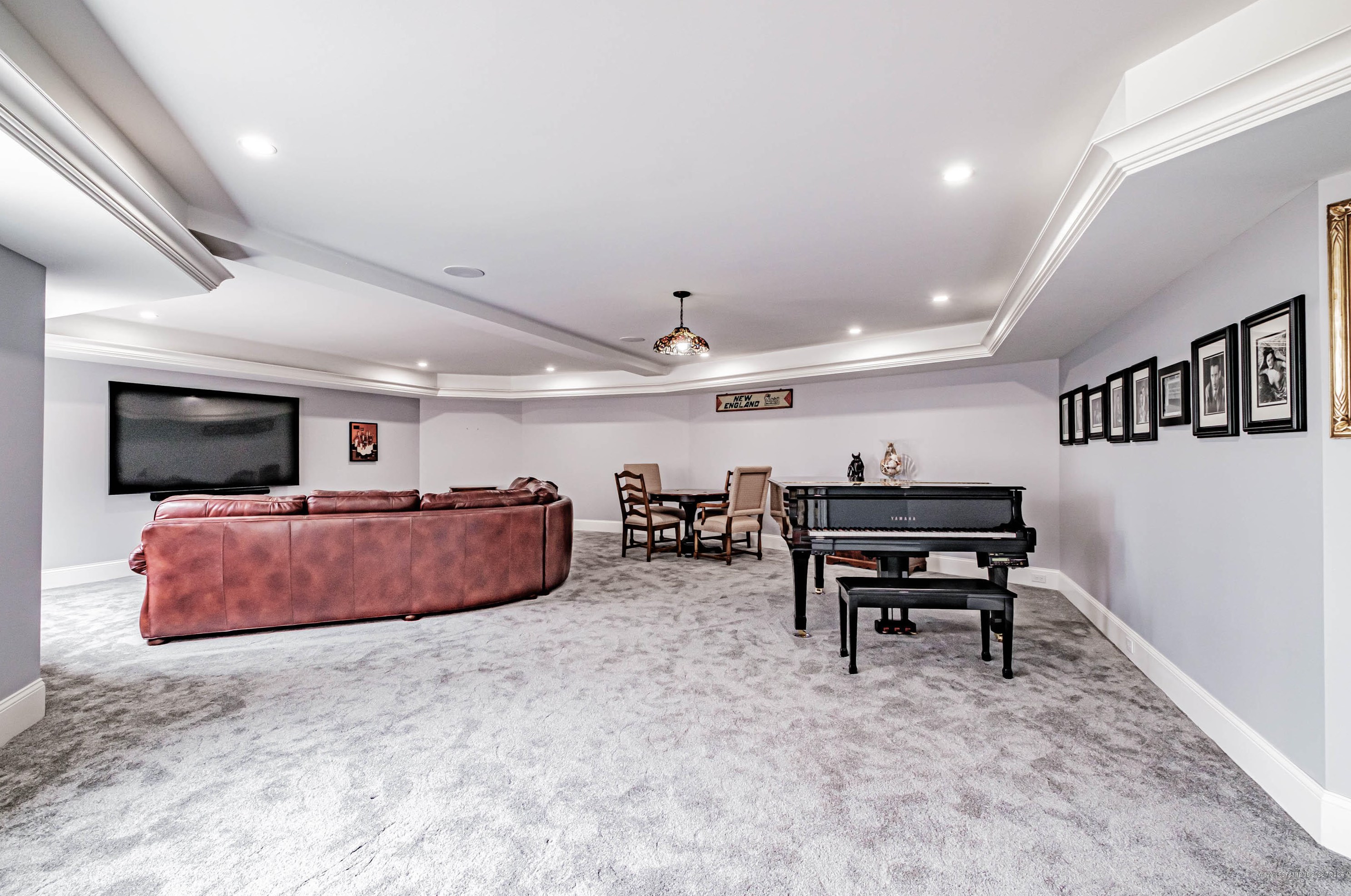 153 Foreside Rd, Portland ME  04110-1420 exterior