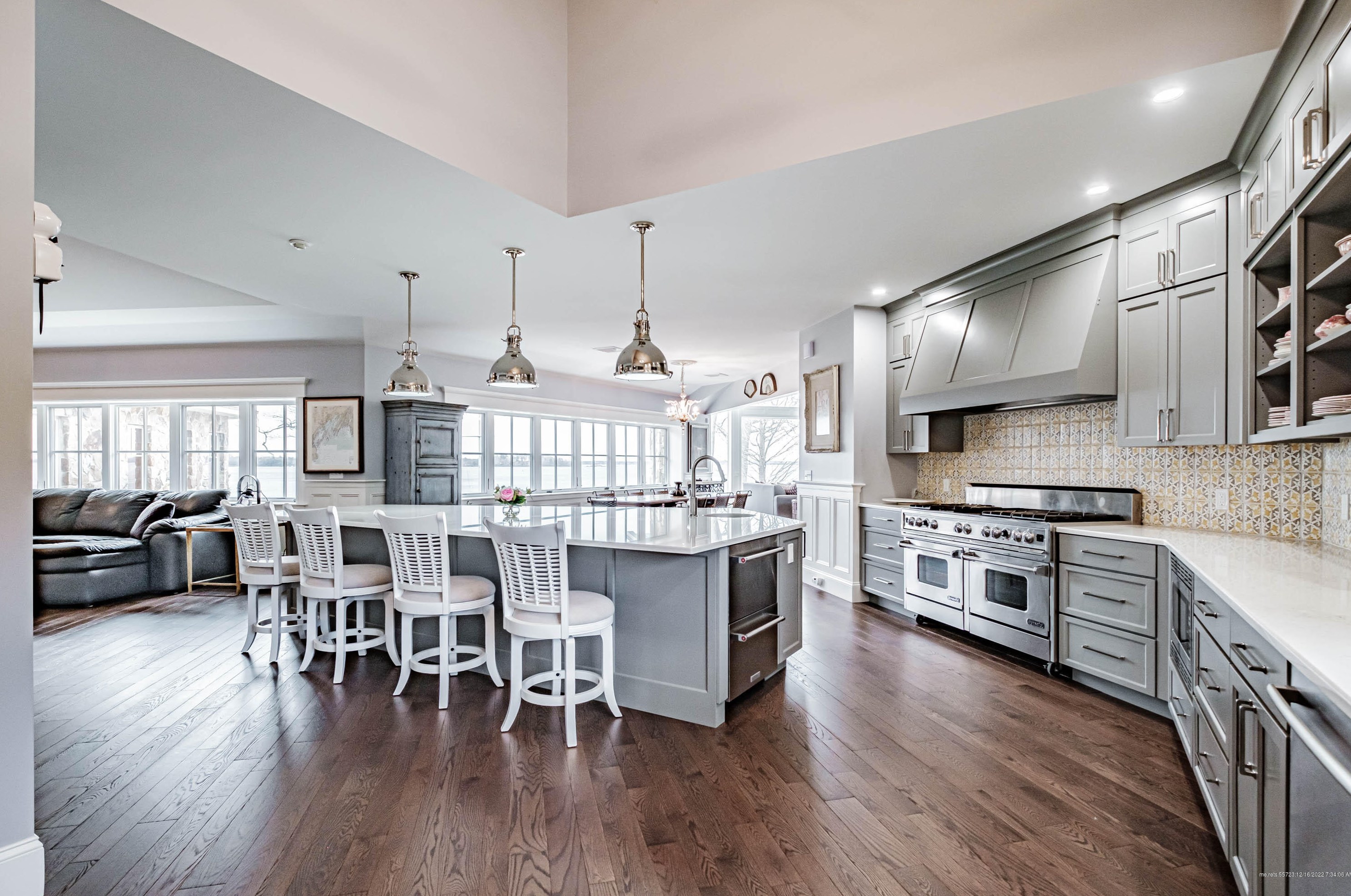 153 Foreside Rd, Portland ME  04110-1420 exterior