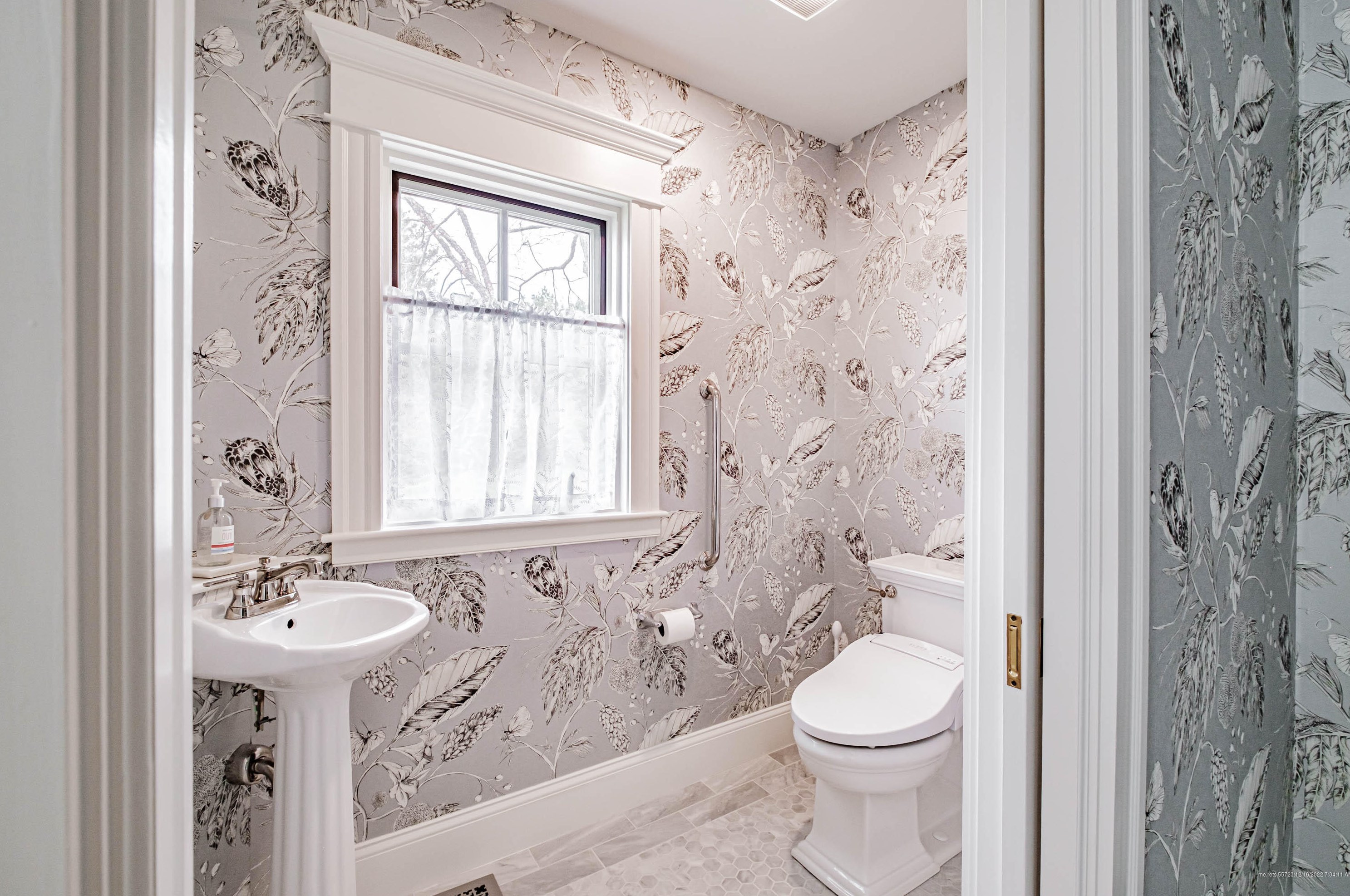 153 Foreside Rd, Portland ME  04110-1420 exterior