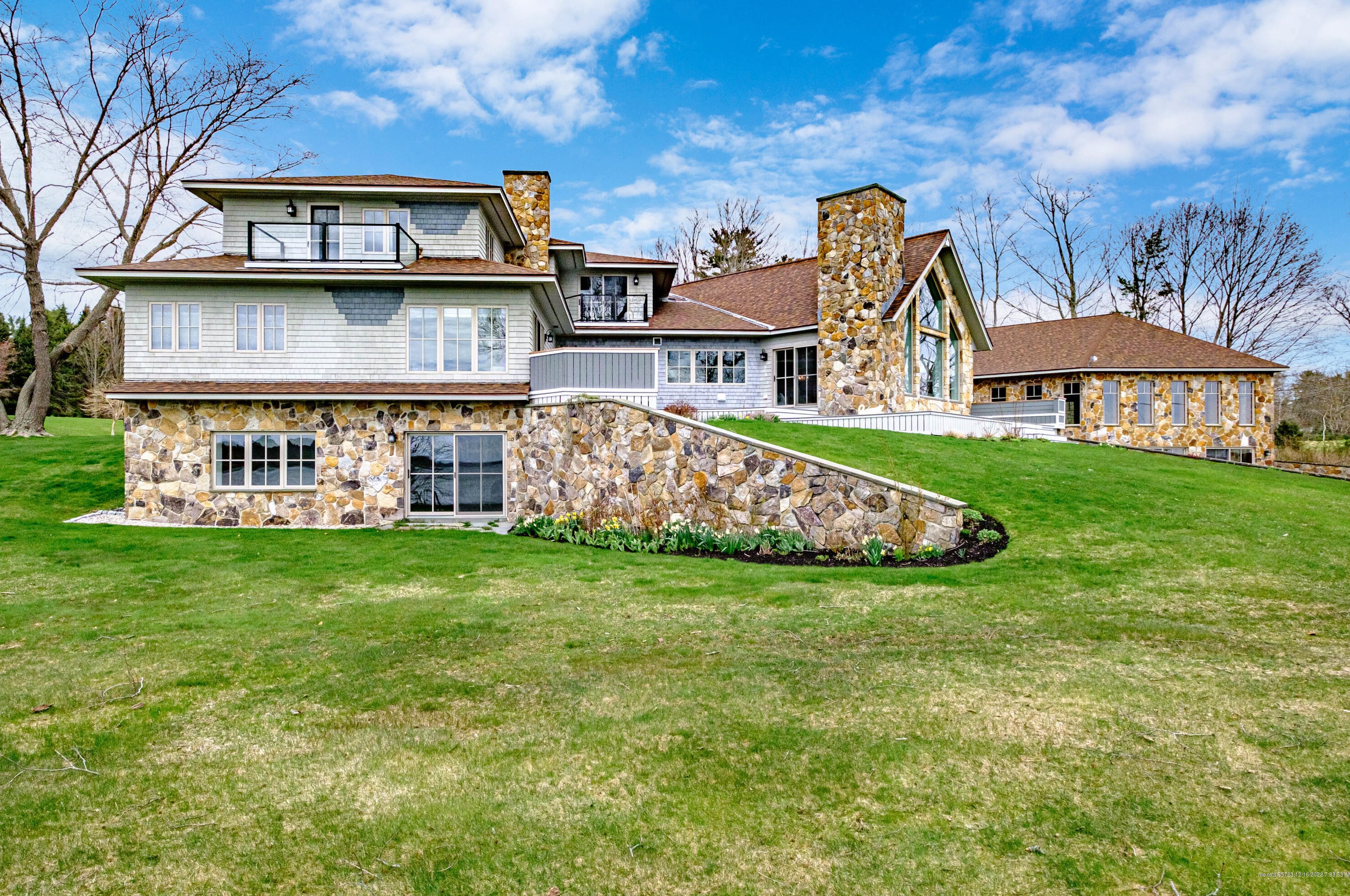 153 Foreside Rd, Portland ME  04110-1420 exterior