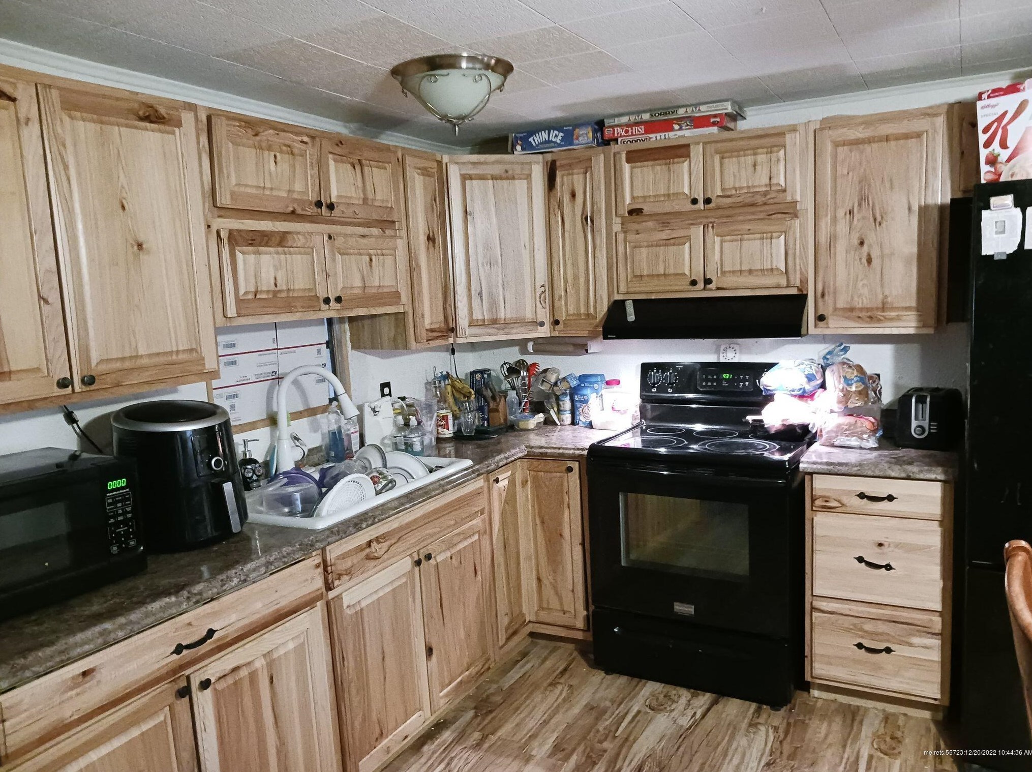 255 Williams Rd, Wales, ME 04280