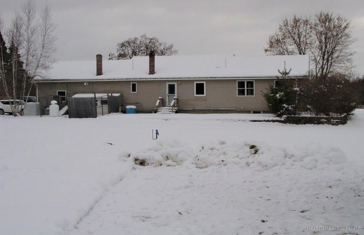 960 Grant Rd, Kenduskeag, ME 04450