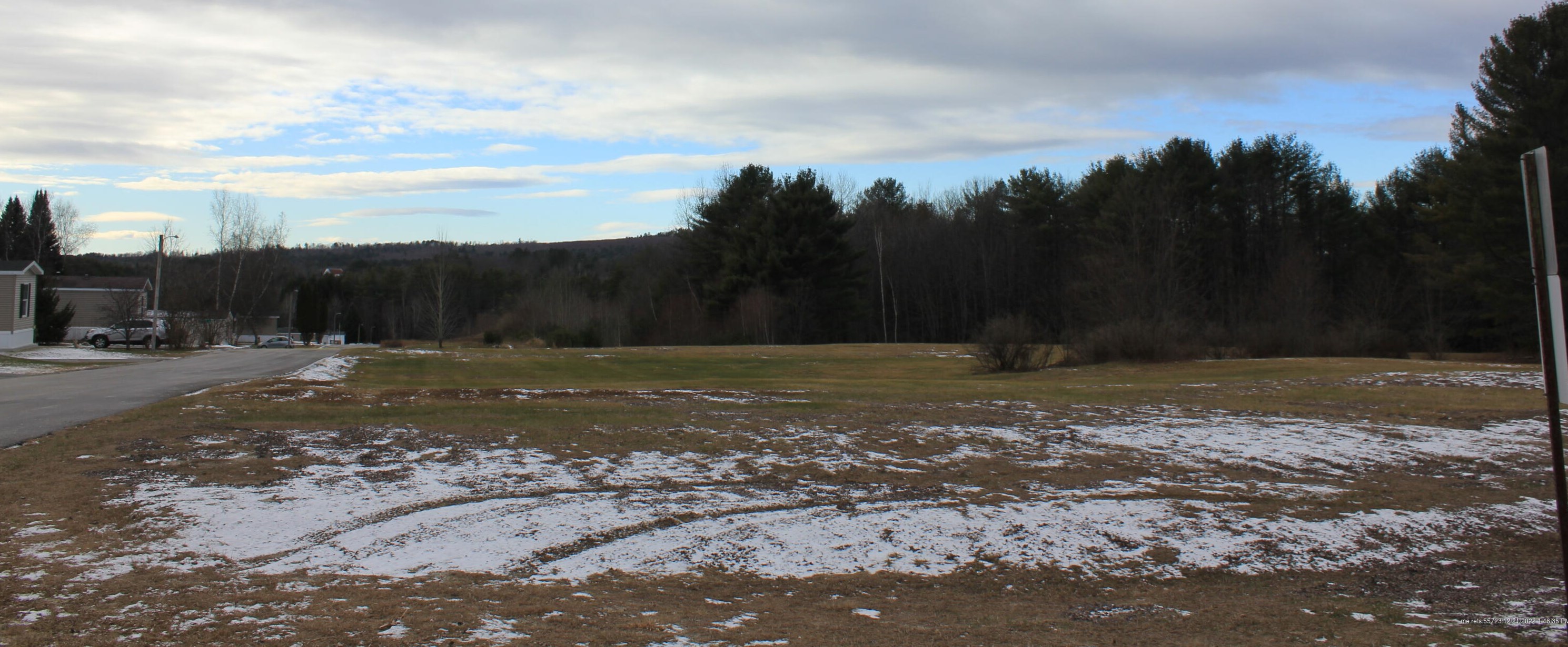 13 Dunlop Ave, Mechanic Falls, ME 04256