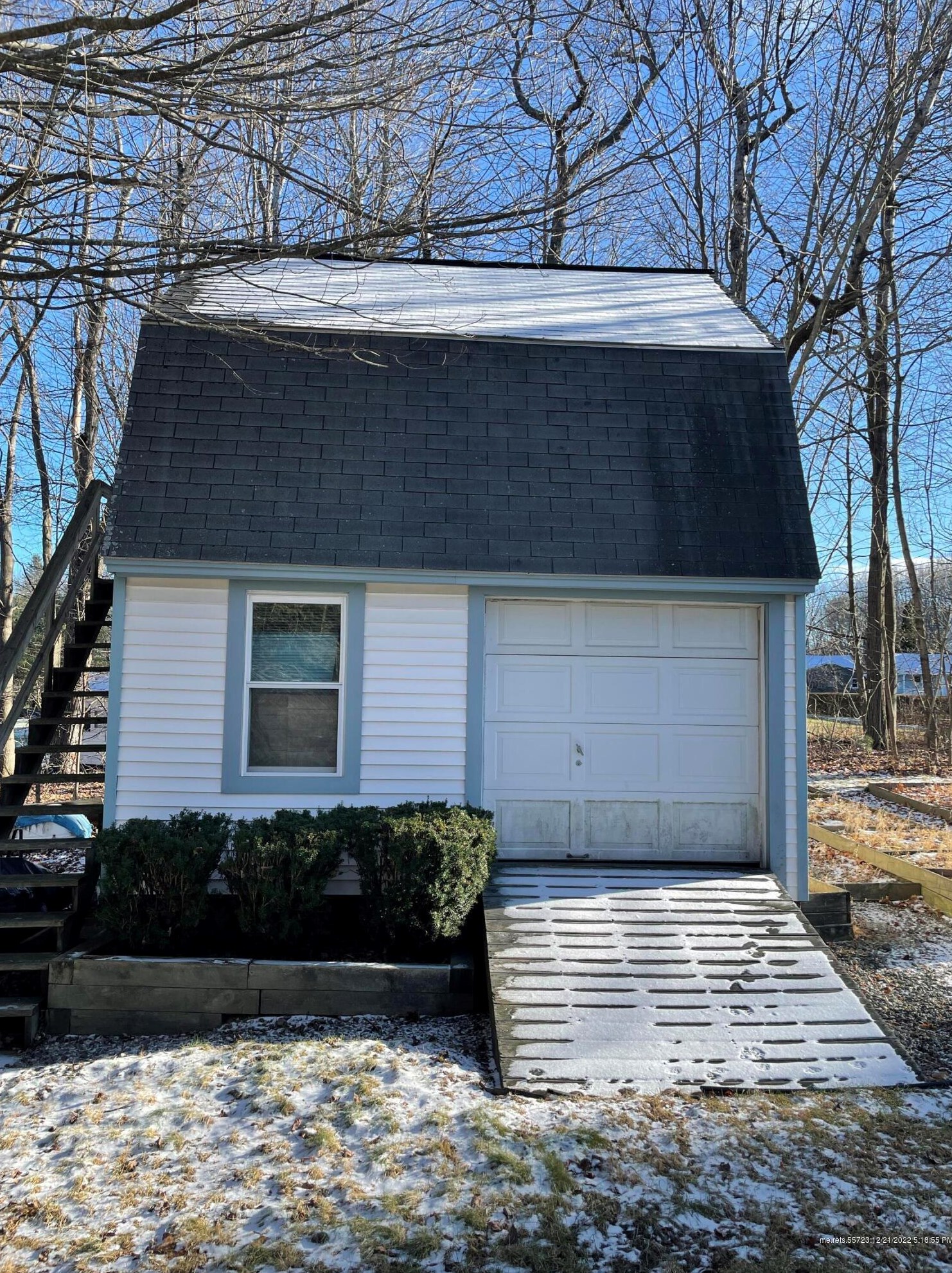 83 Maple Pt, Auburn, ME 04210 exterior