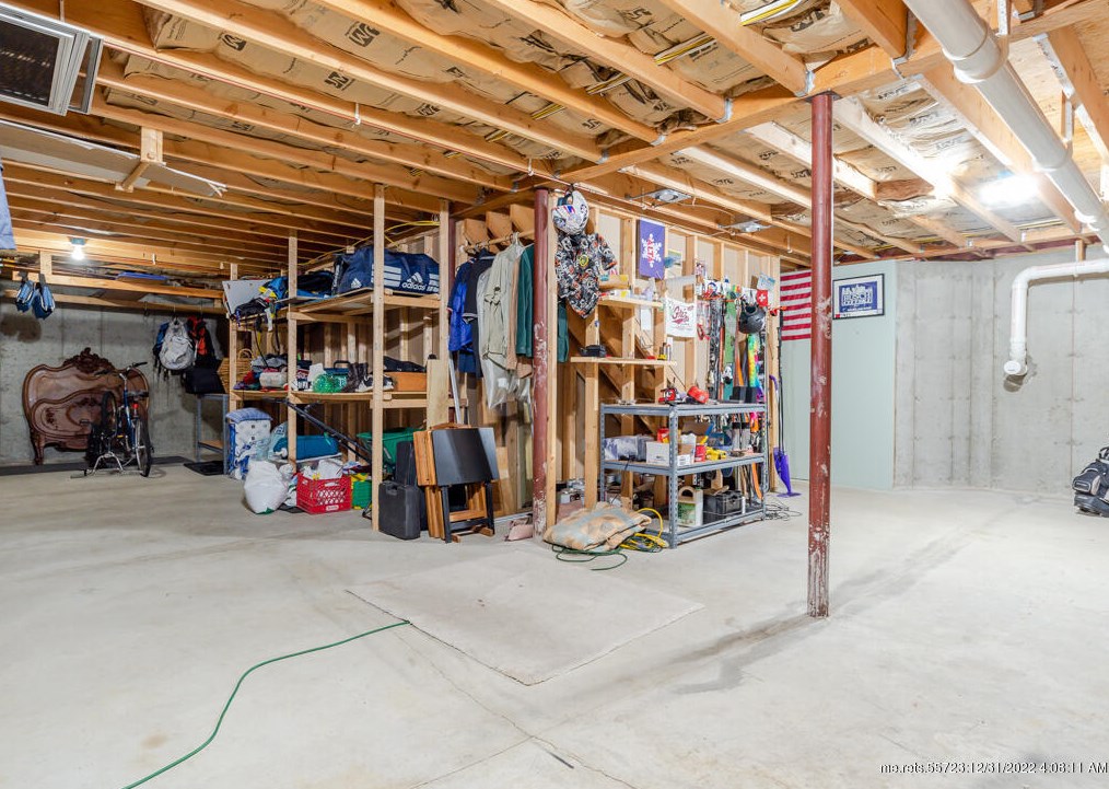 32 Stonington Pl, Kennebunk ME  04043-6285 exterior