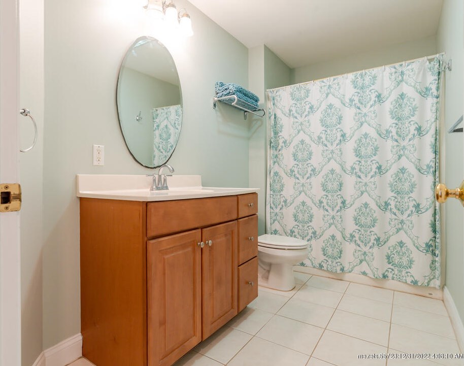 32 Stonington Pl, Kennebunk ME  04043-6285 exterior