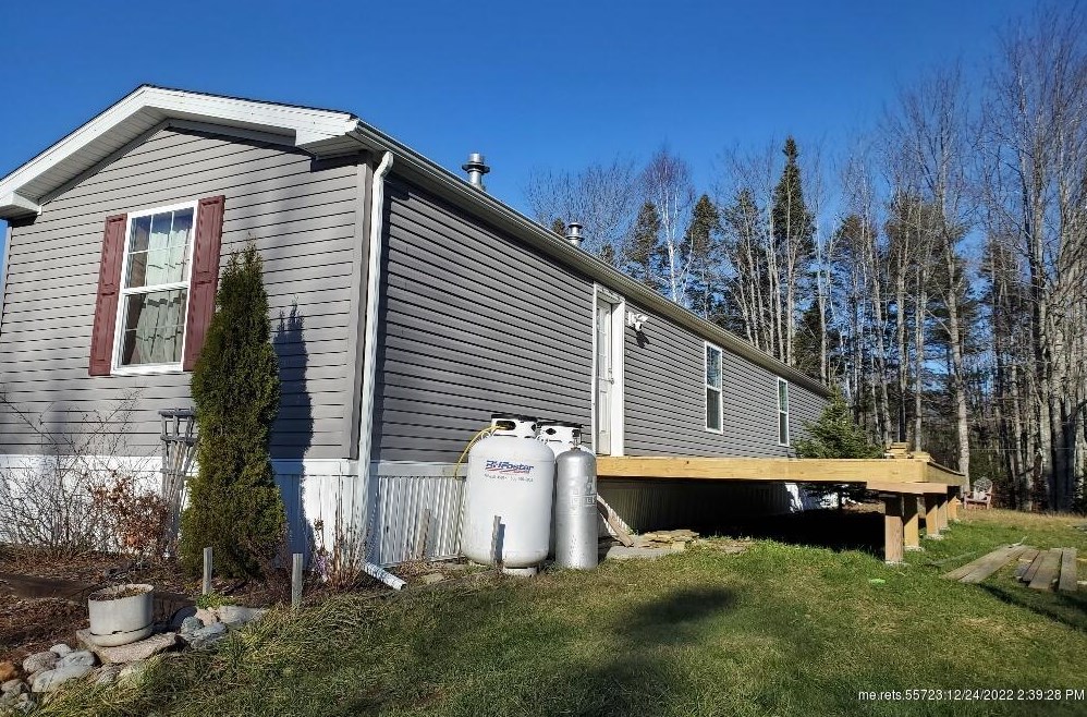 818 Station Rd, Jonesboro, ME 04648