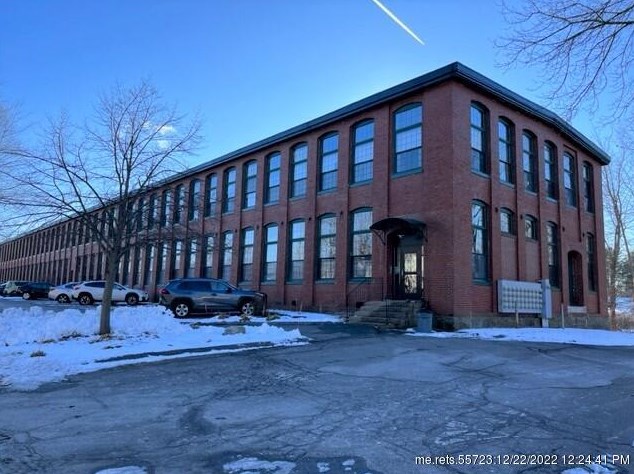 30 Lincoln St #106, Westbrook, ME 04092