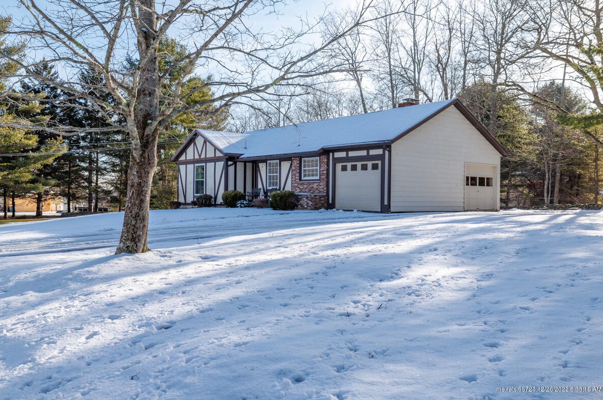16 Westwood Dr, Waltham, ME 04605