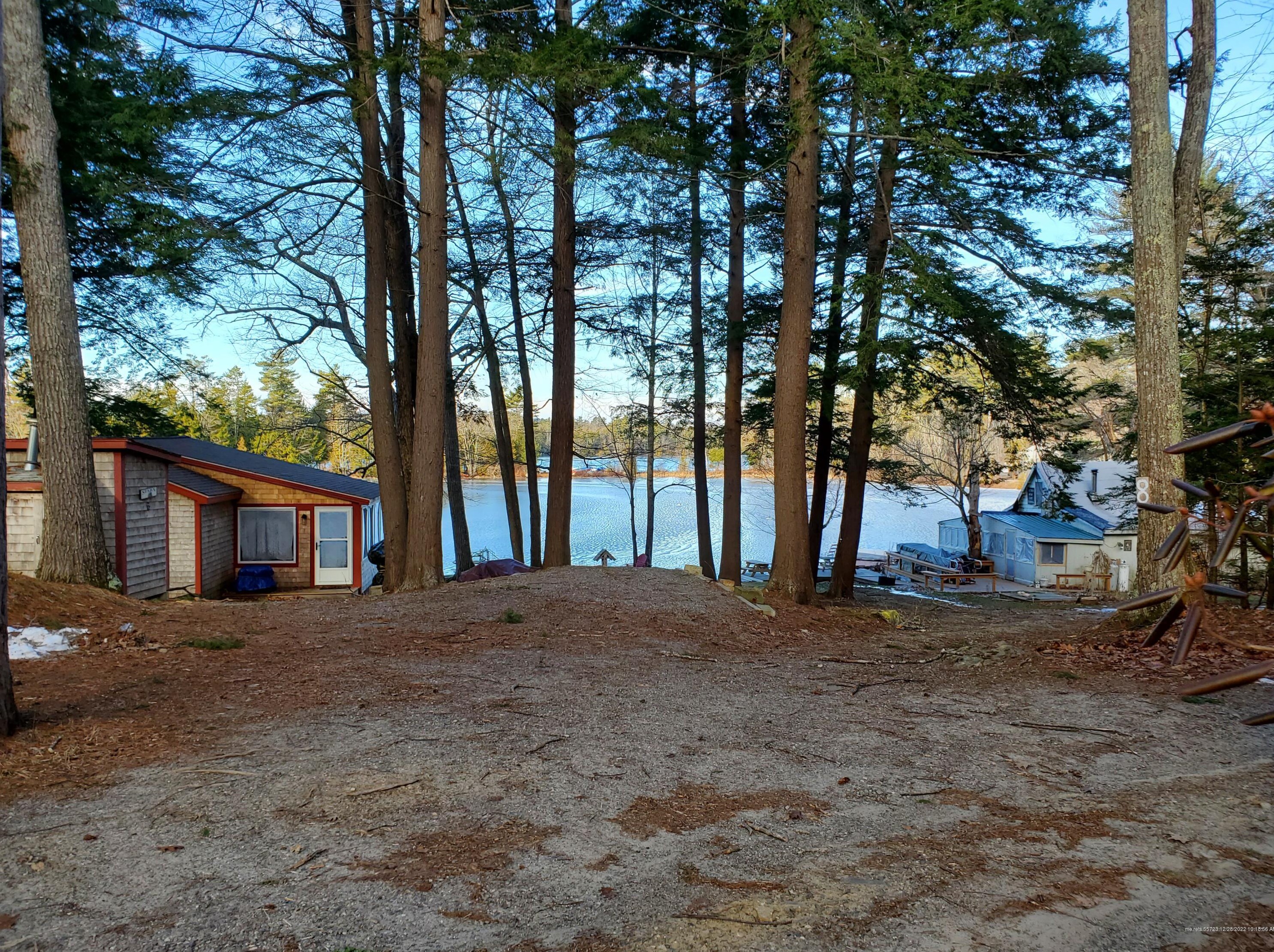 7 Emery Ln, Manchester, ME 04351