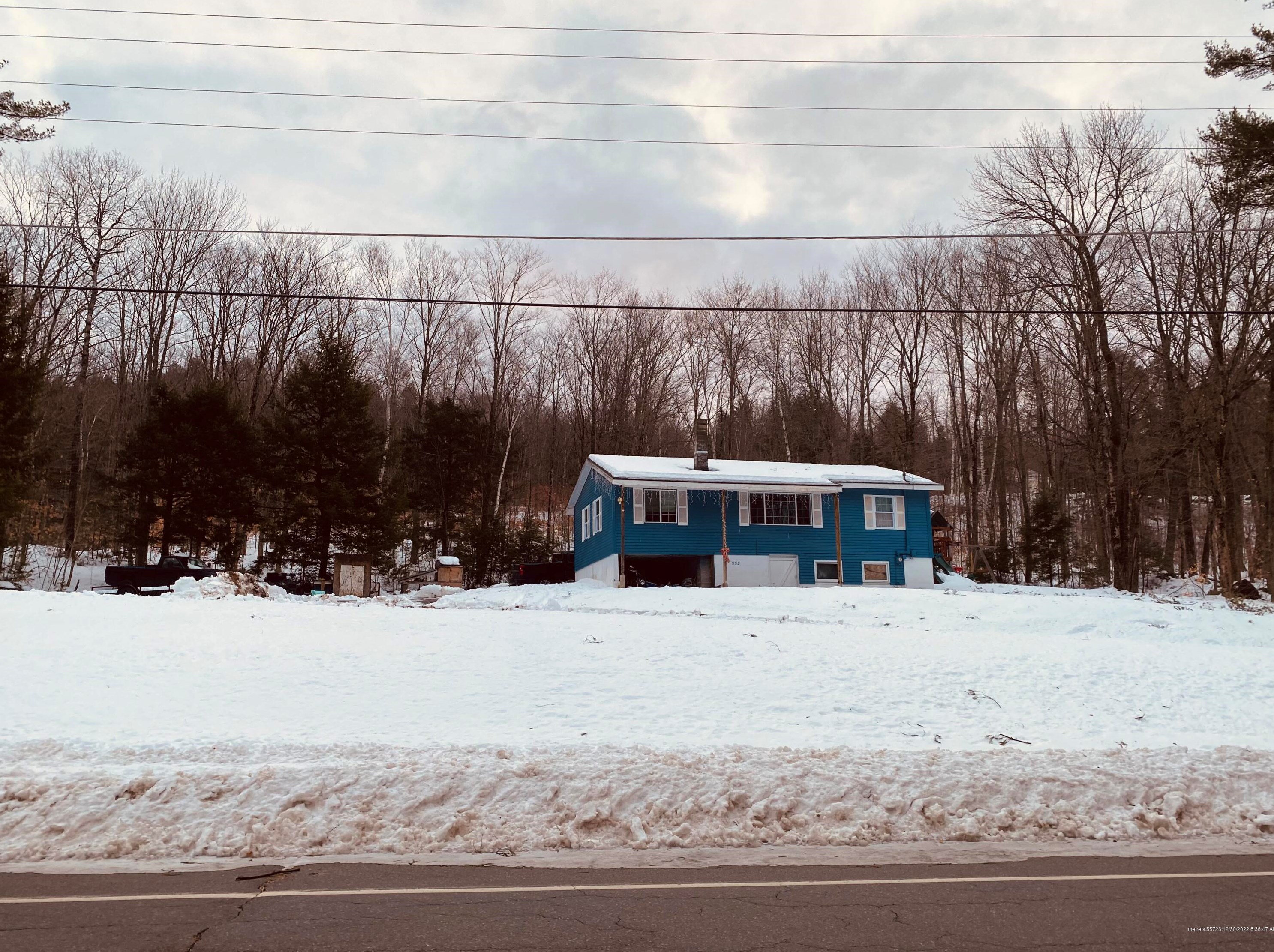 558 Roxbury Rd, Mexico, ME 04257