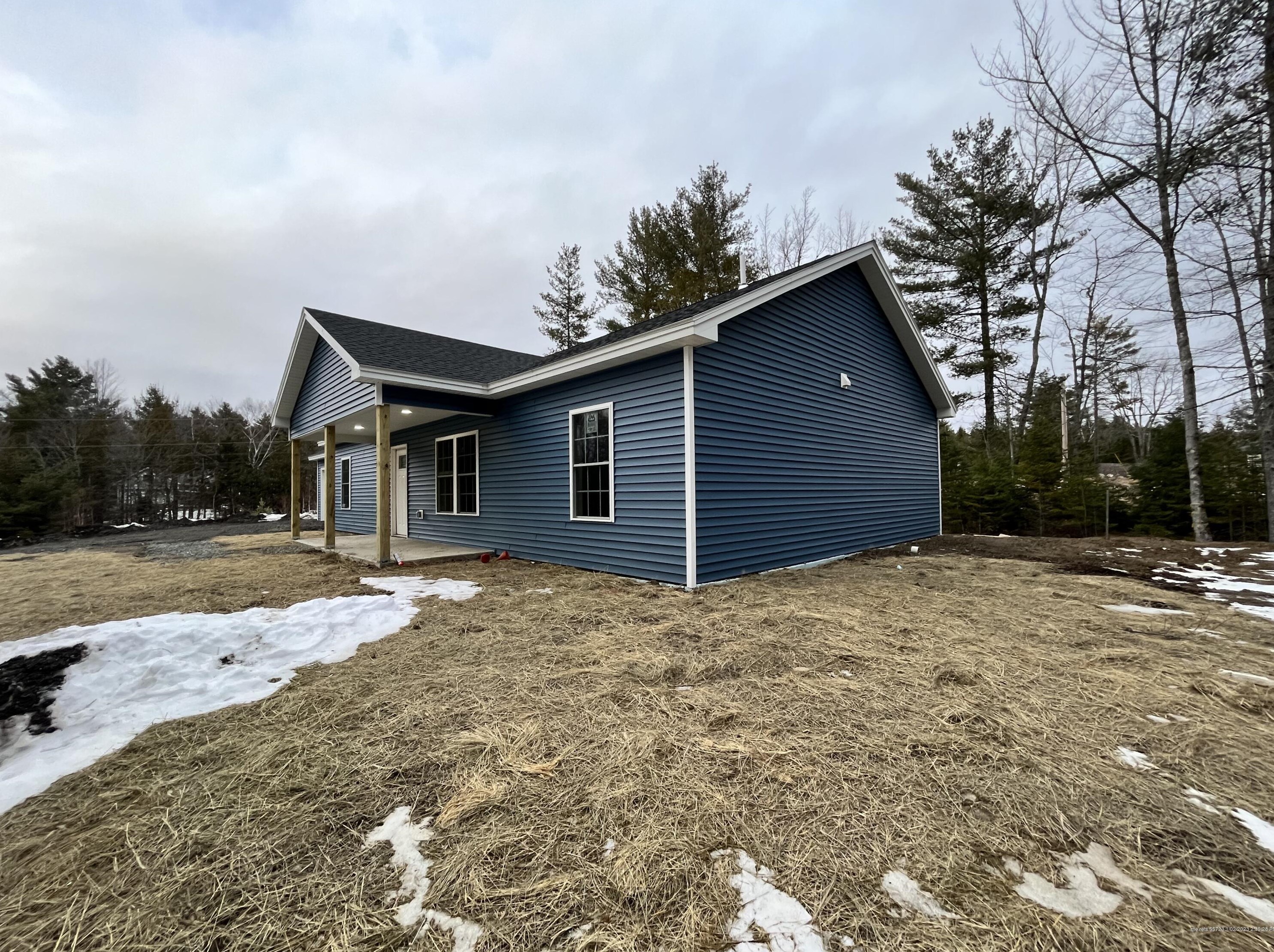 100 Pine Grove Ln, Etna, ME 04434