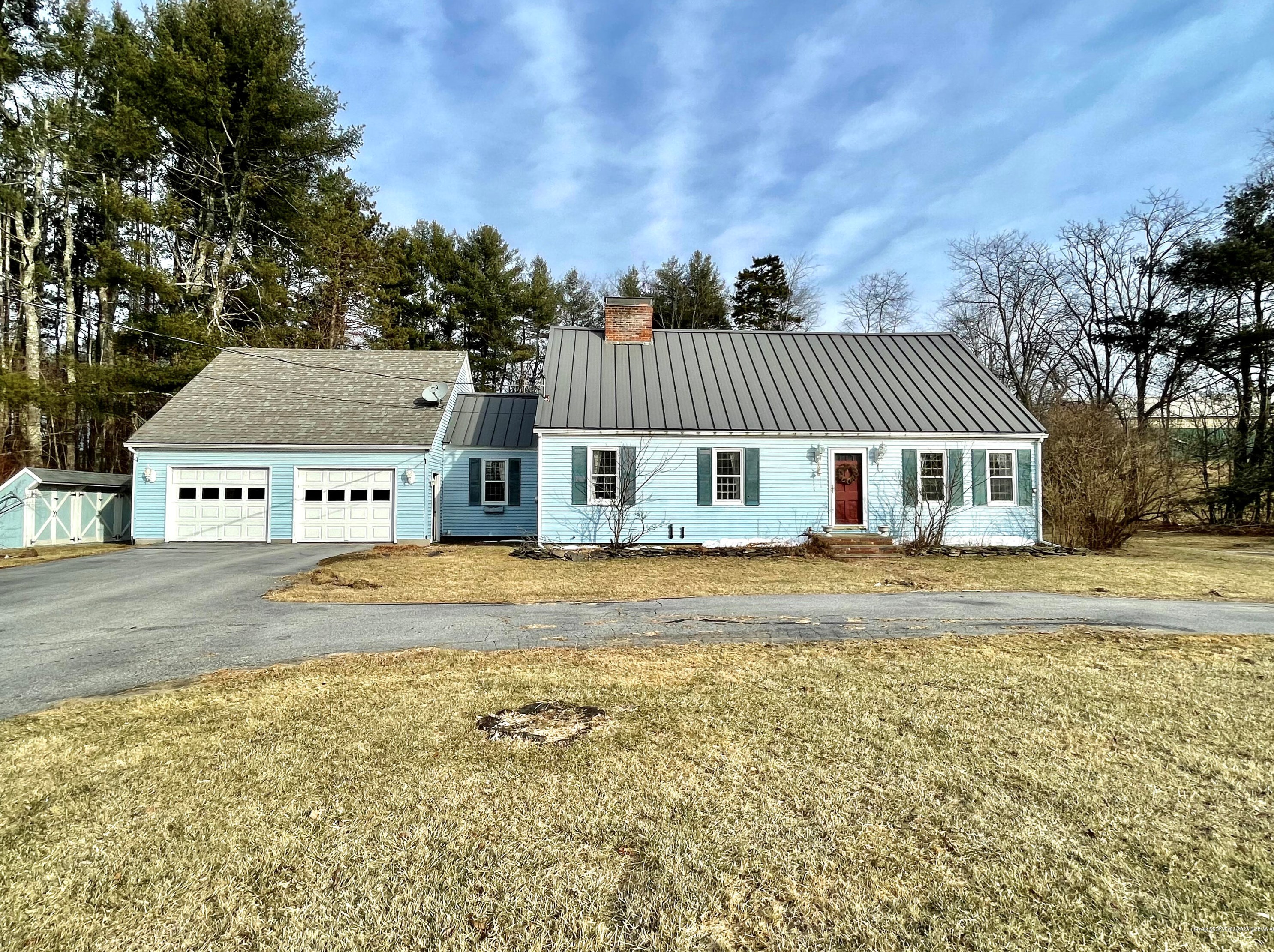 41 Weymouth Rd, Belmont, ME 04952 exterior