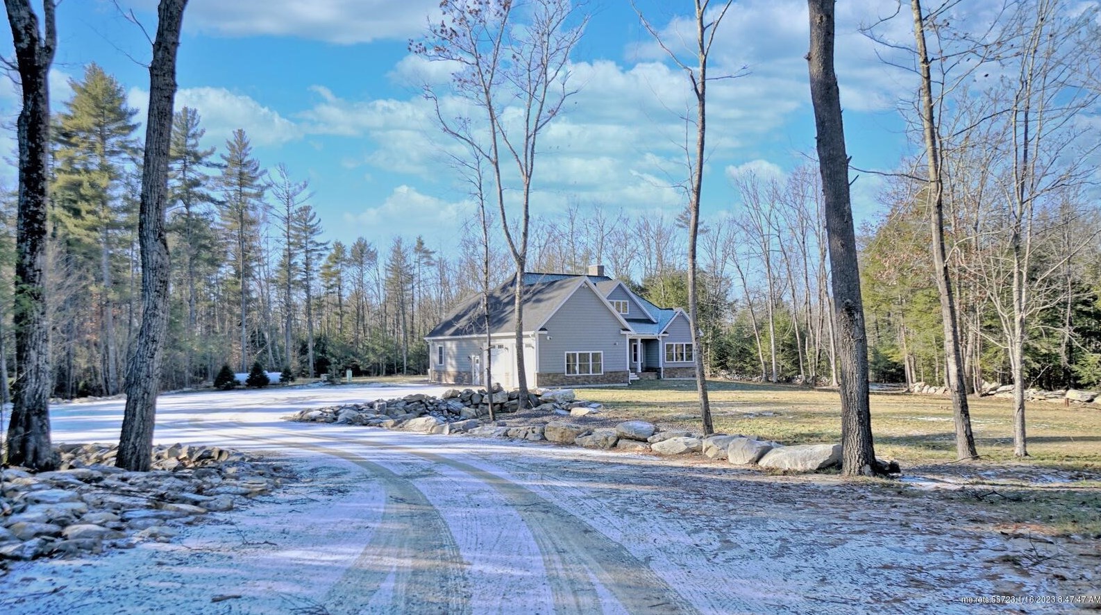 38 Dolloff Rd, Standish, ME 04084