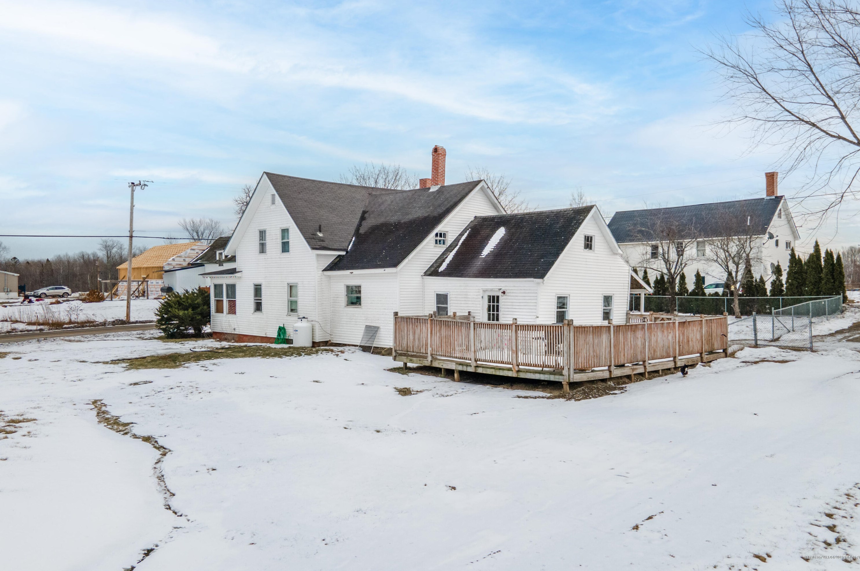 24 King Rd, Bradford, ME 04410