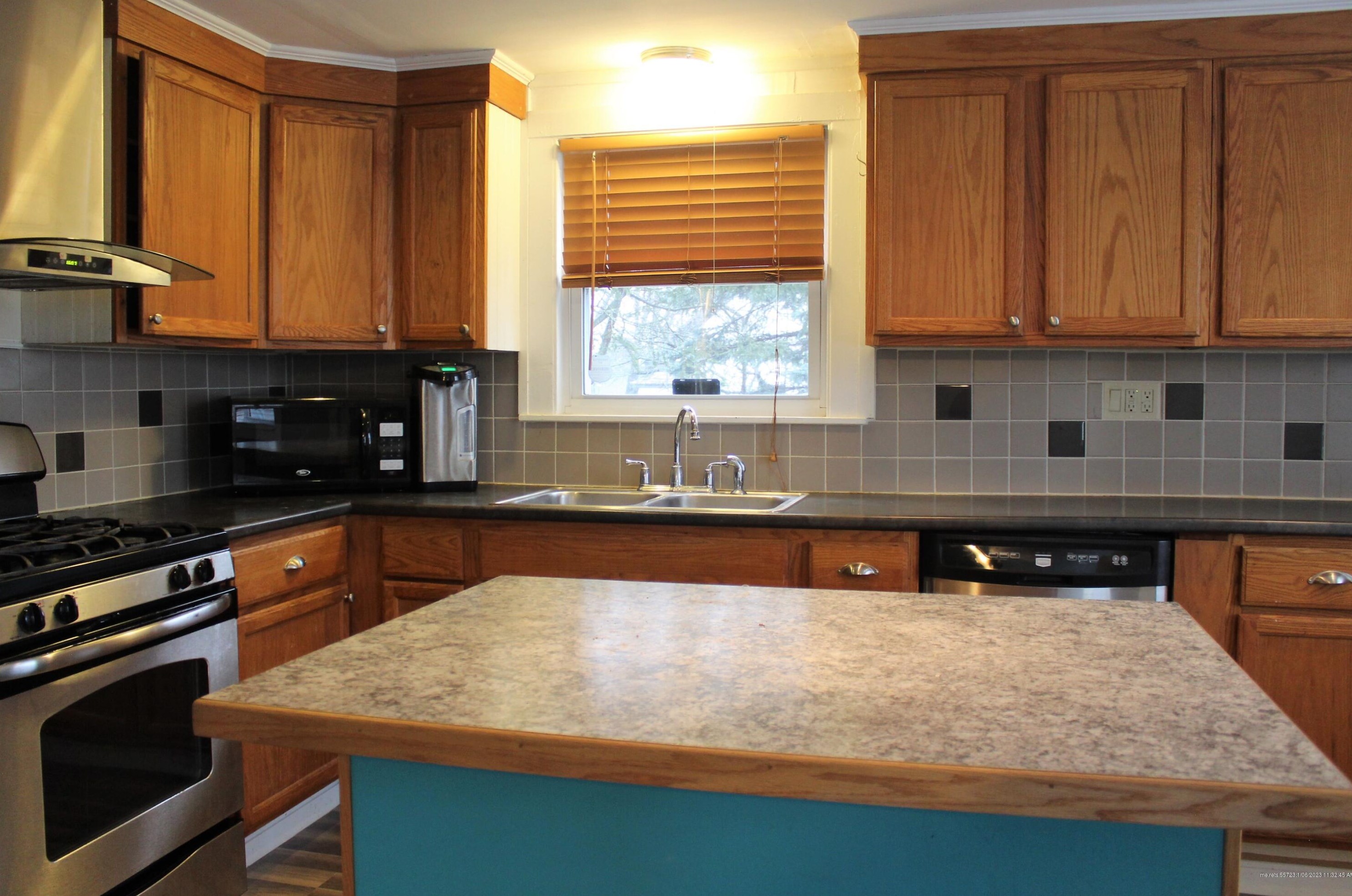10 Wilson St, Portland ME  04106-6141 exterior
