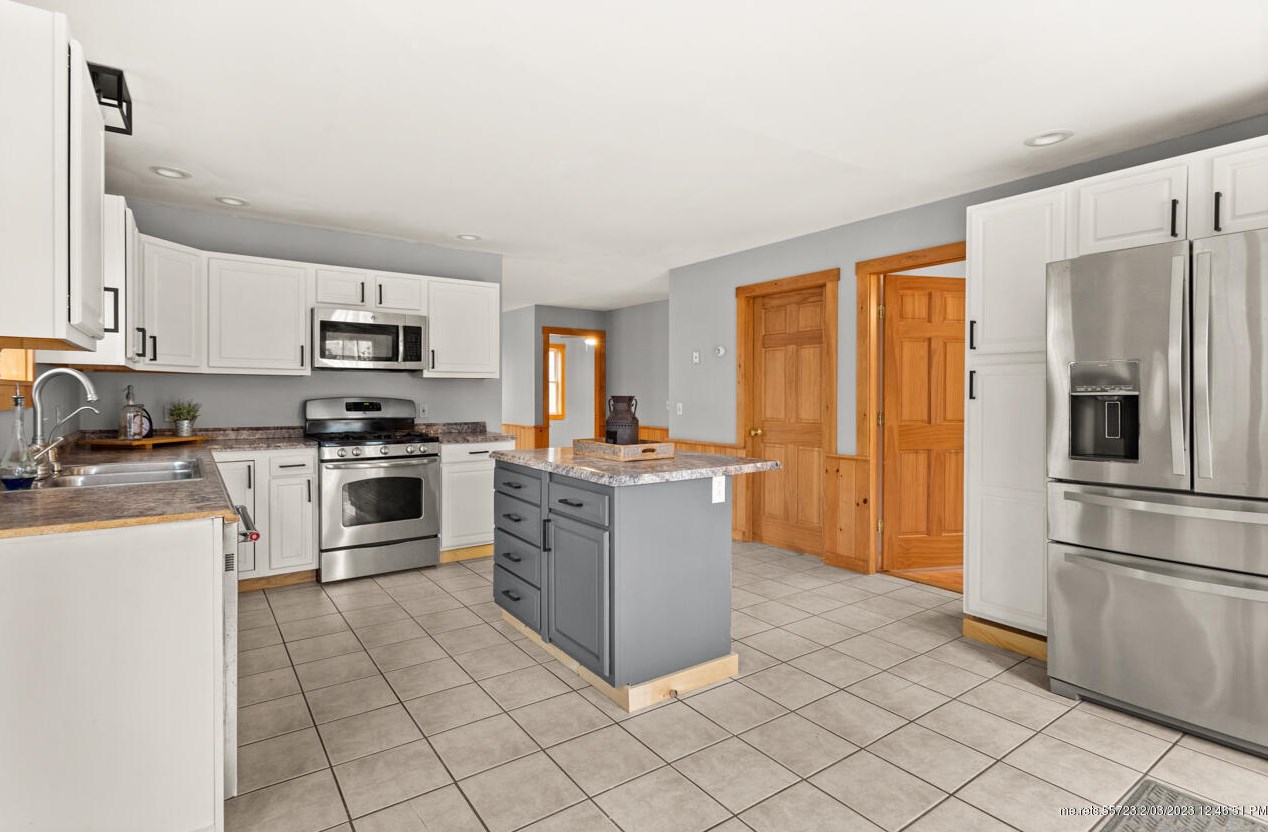 26 Sandy Acres Dr, Sullivan, ME 04664