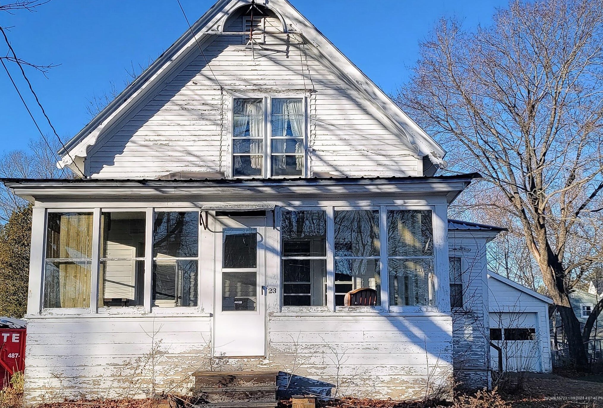 23 Clinton St, Milo, ME 04463