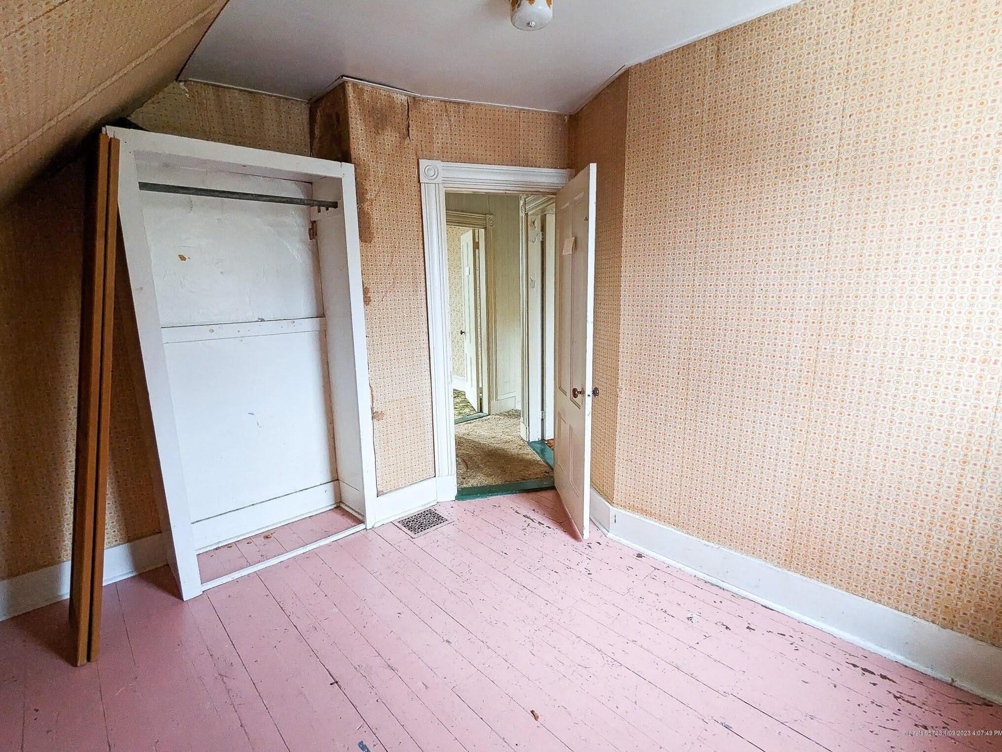 23 Clinton St, Milo ME  04463-1132 exterior