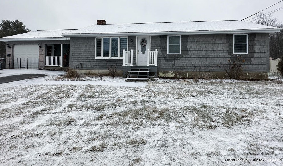 30 Greenwood Dr, Brewer, ME 04412