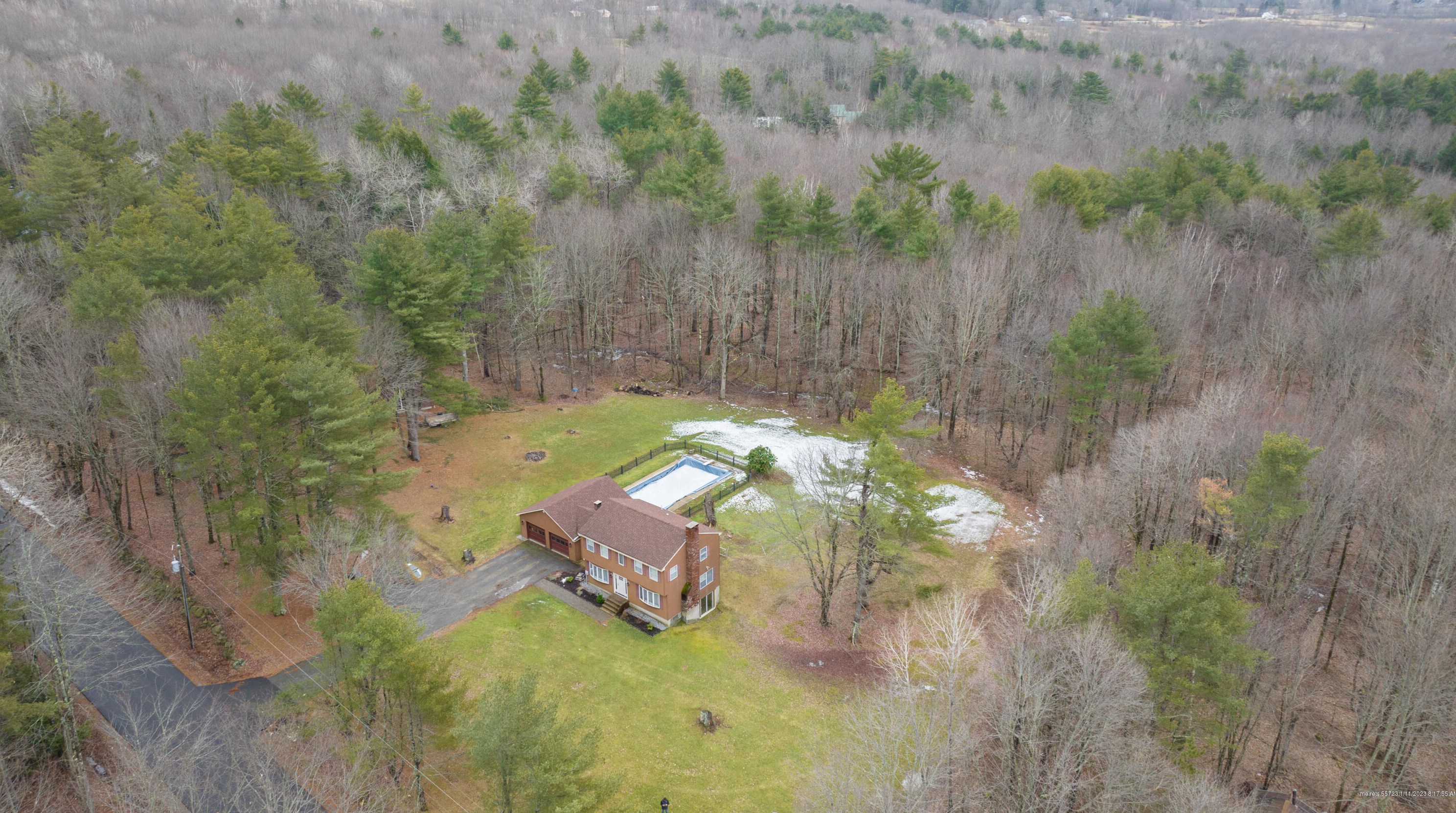 68 Bull Run Rd, Wales, ME 04280