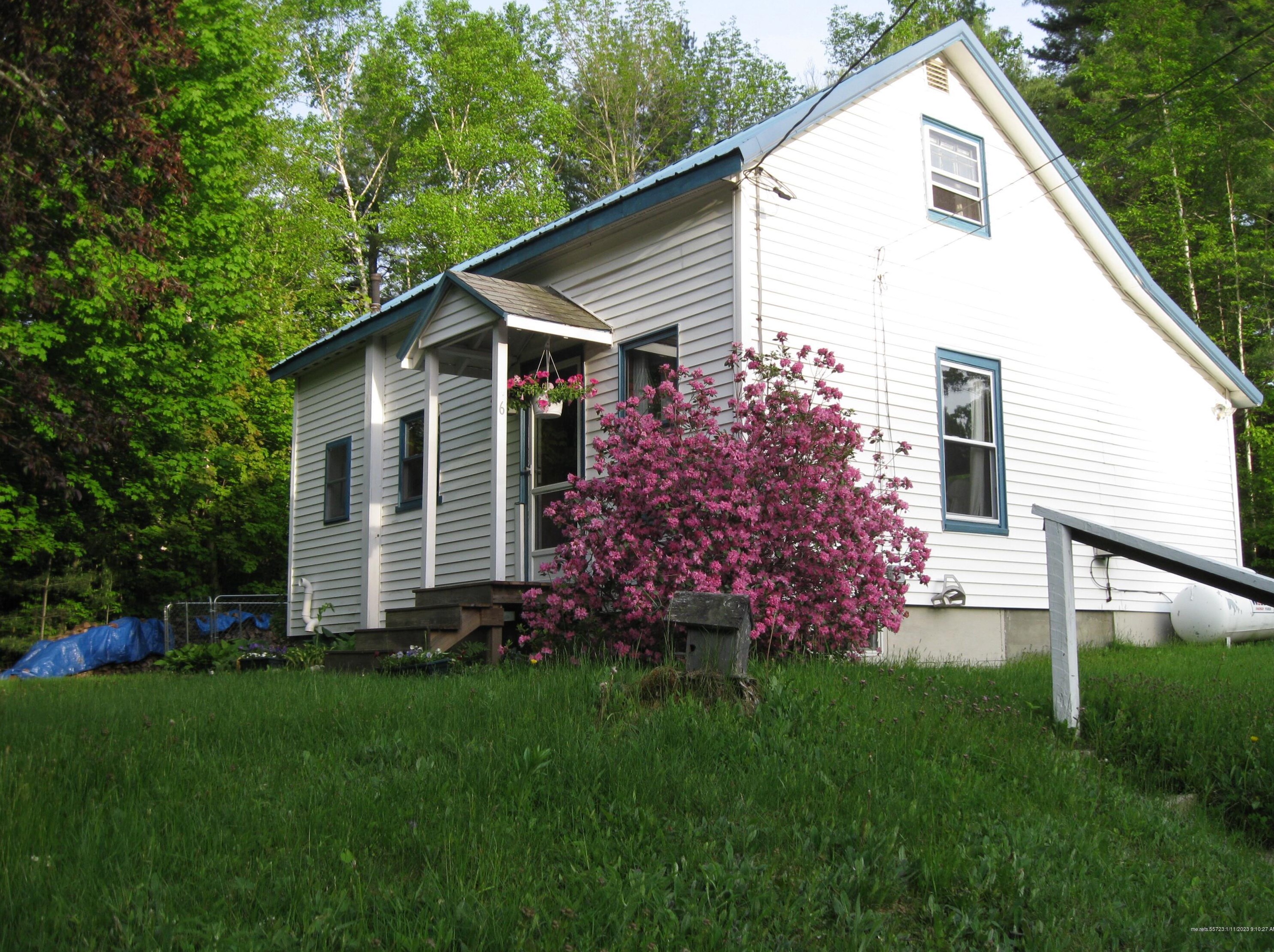 6 Union St, Wilton, ME 04294