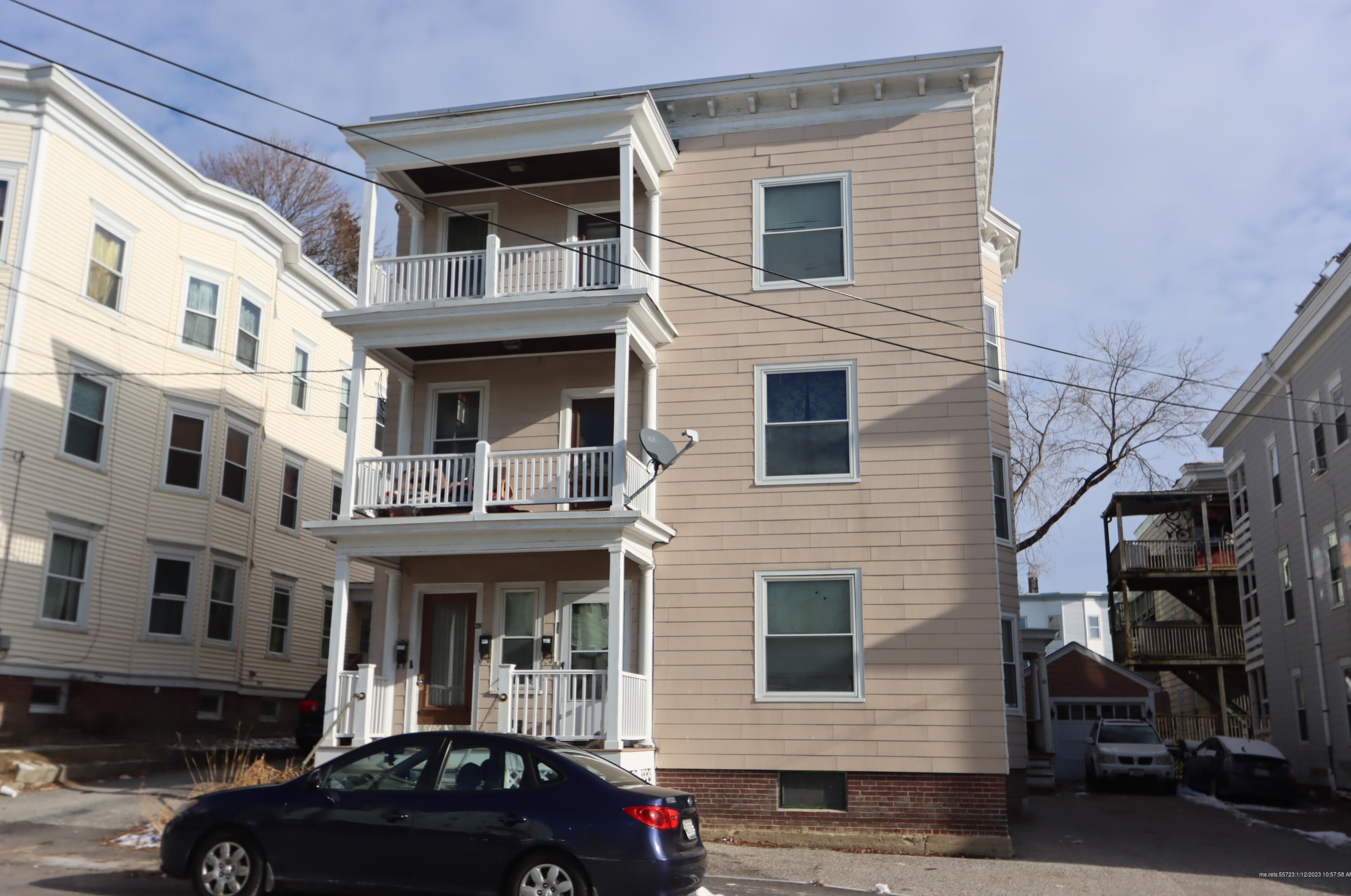 28-30 Howard St, Lewiston, ME 04240