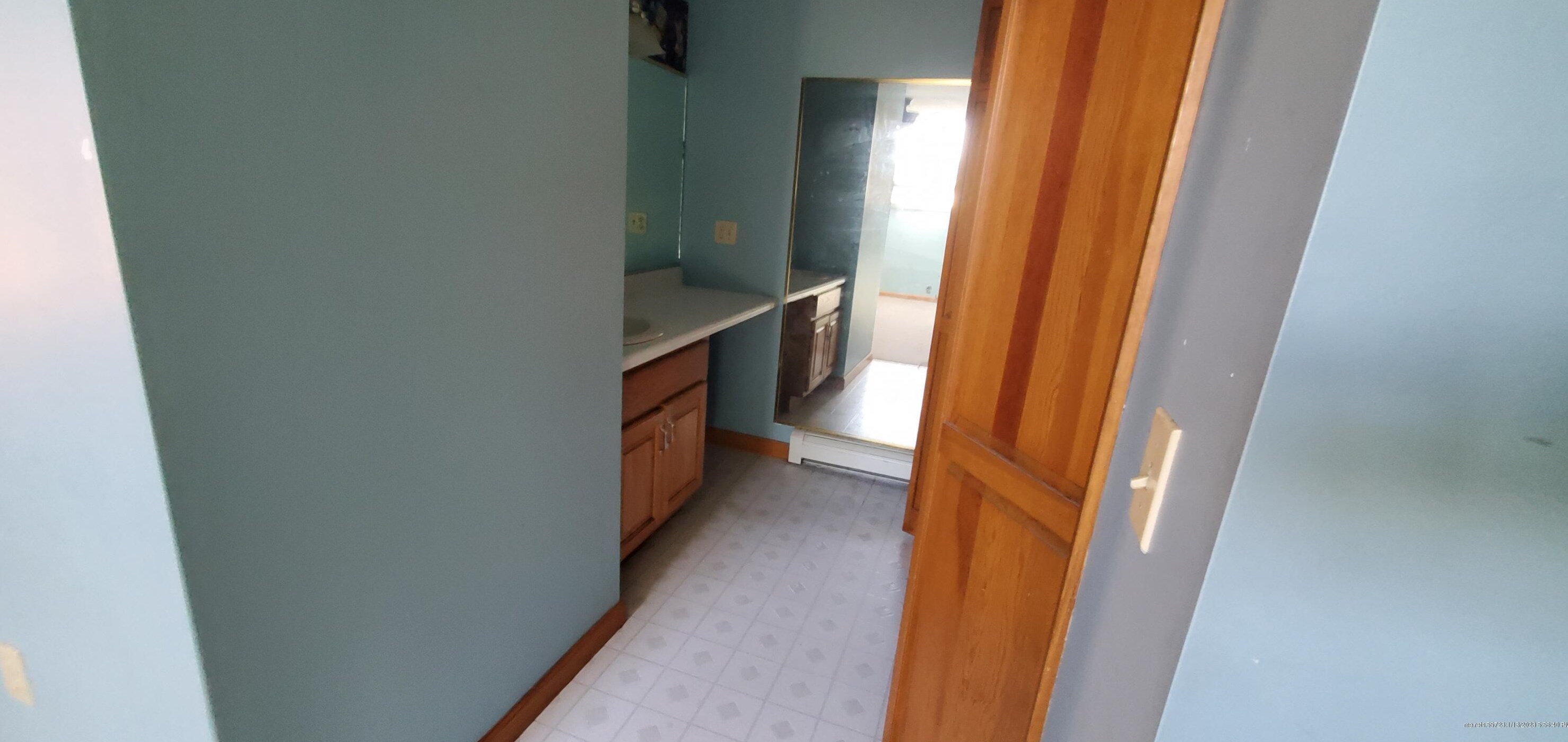 18 Constitution Ave, Newburgh ME  04444-1330 exterior