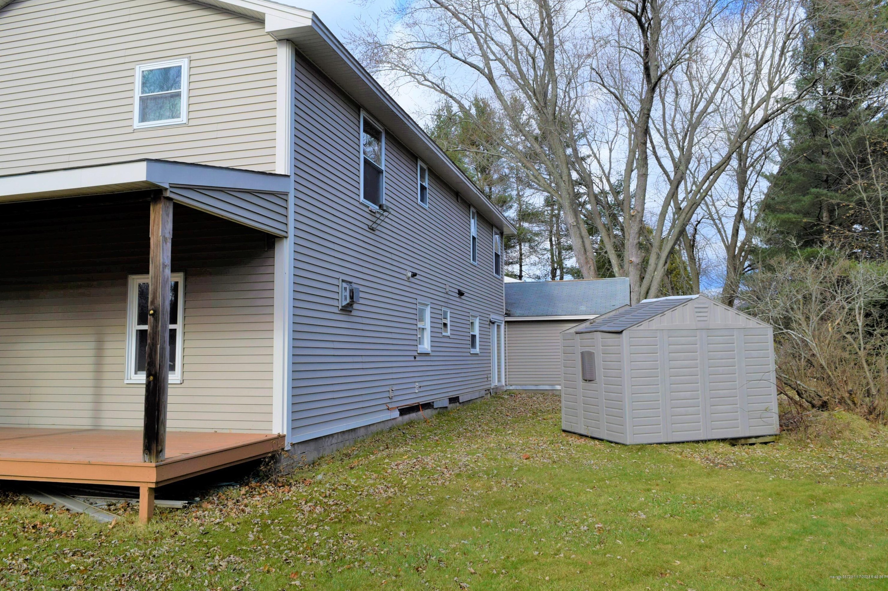 14 Lewis St, Westbrook ME 04092-2613 exterior