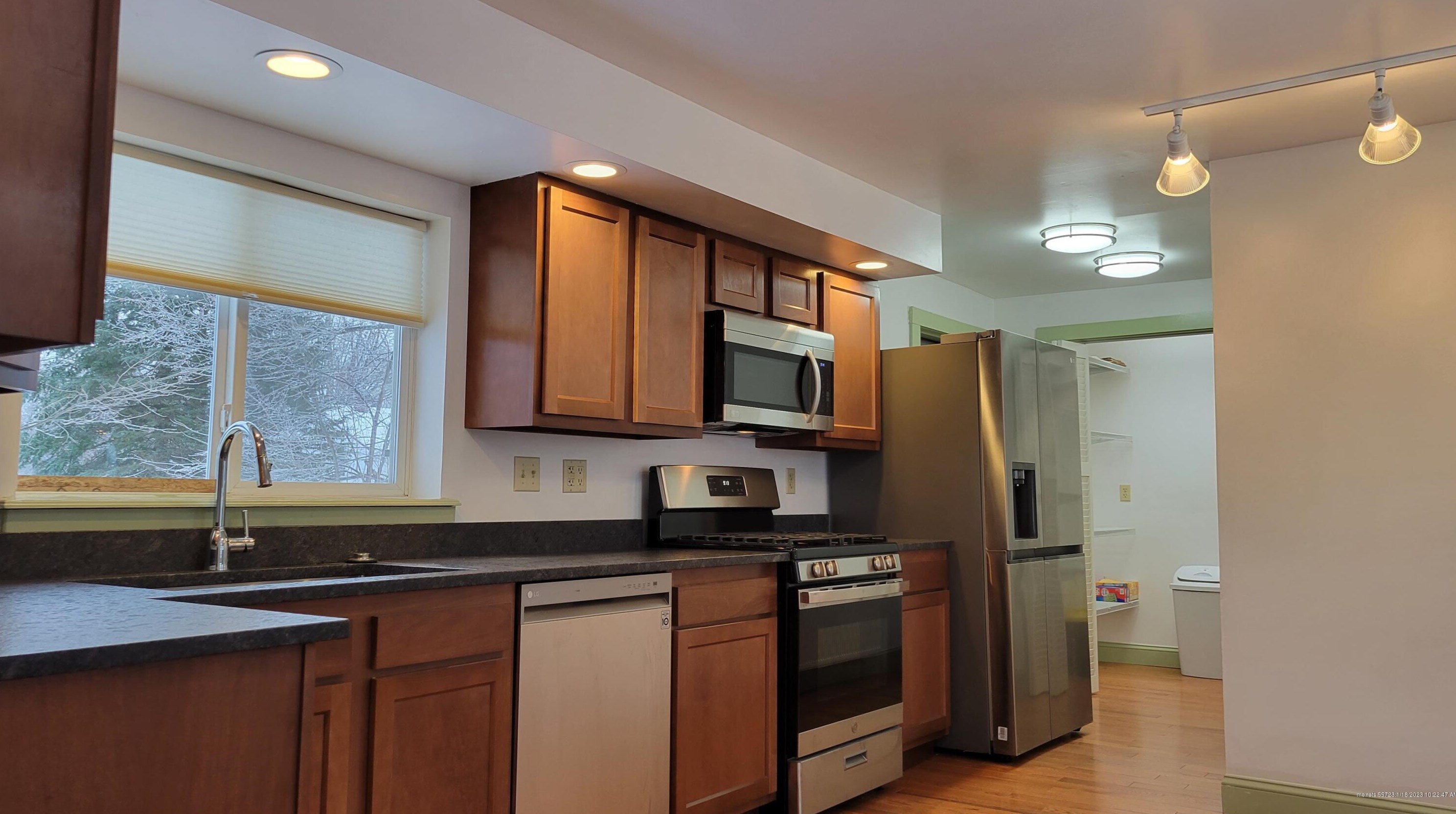 13 Pleasant St, Milo, ME 04463