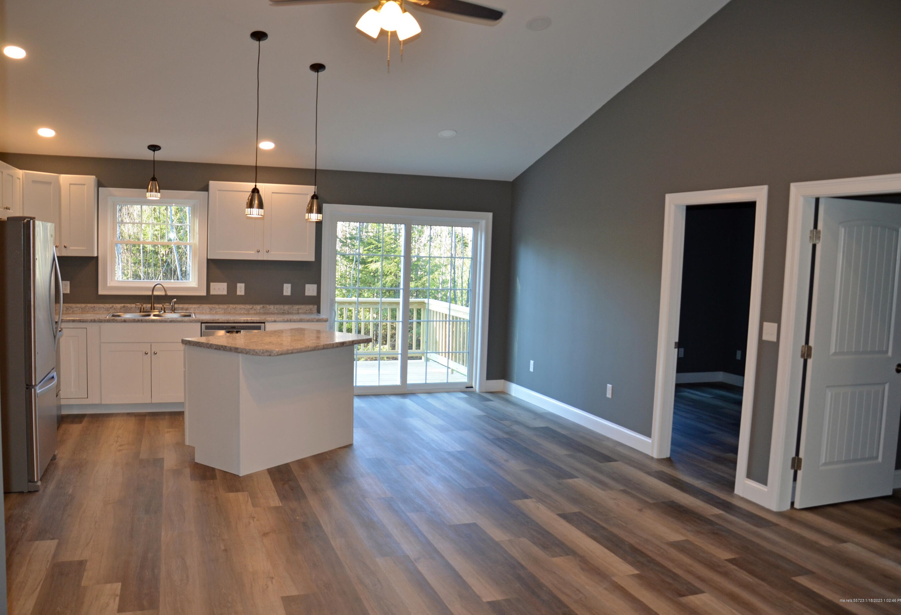 70 Hebron Rd, South Paris, ME 04281