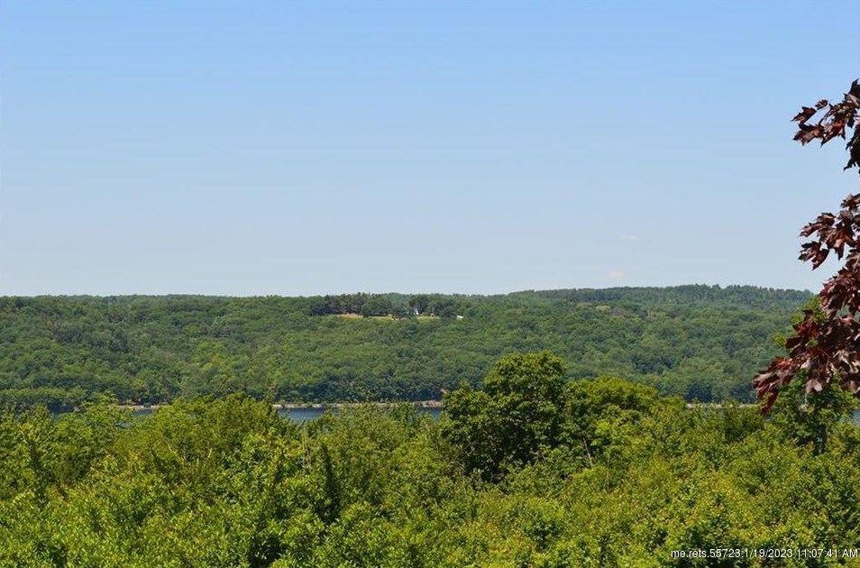 94 Metcalf Rd, Winthrop, ME 04364