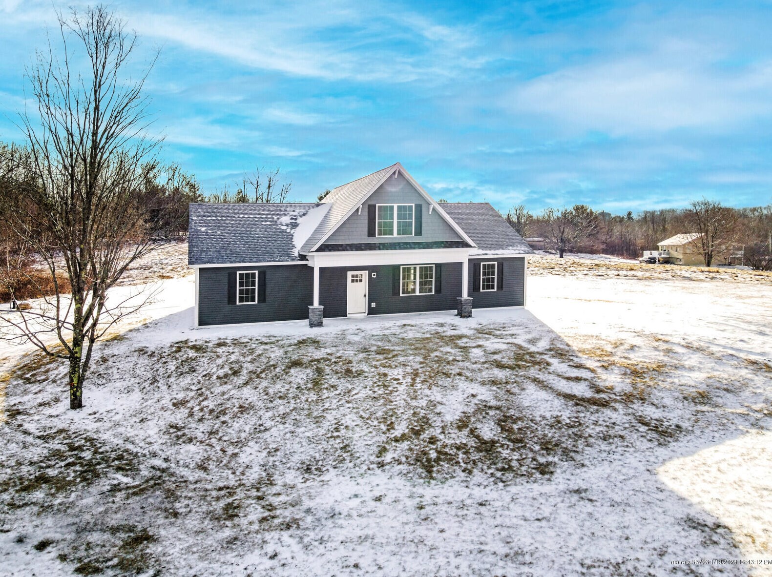 1 Overlook Dr, Hallowell, ME 04347