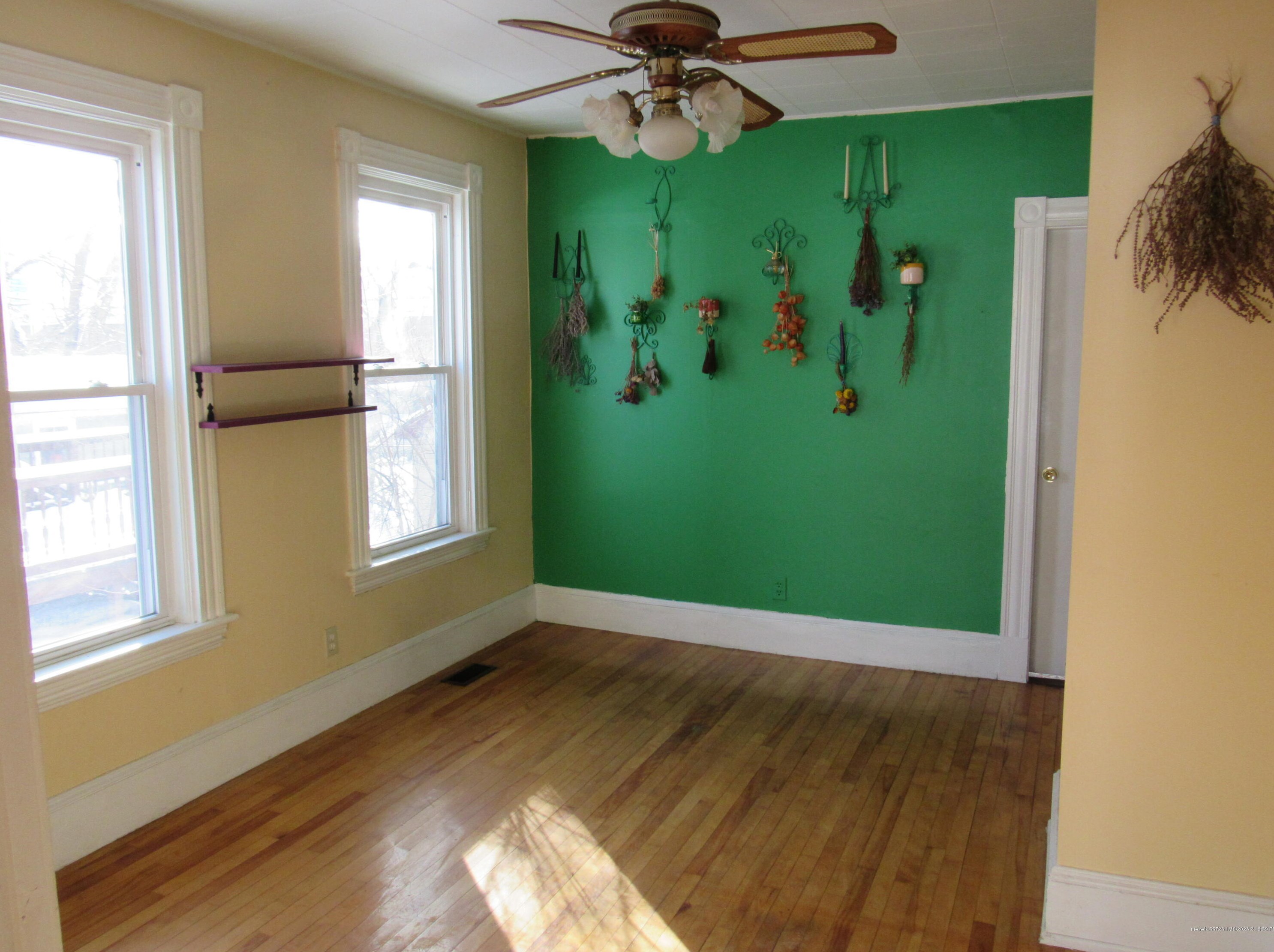 30 Catell St, Bangor ME  04401-6802 exterior