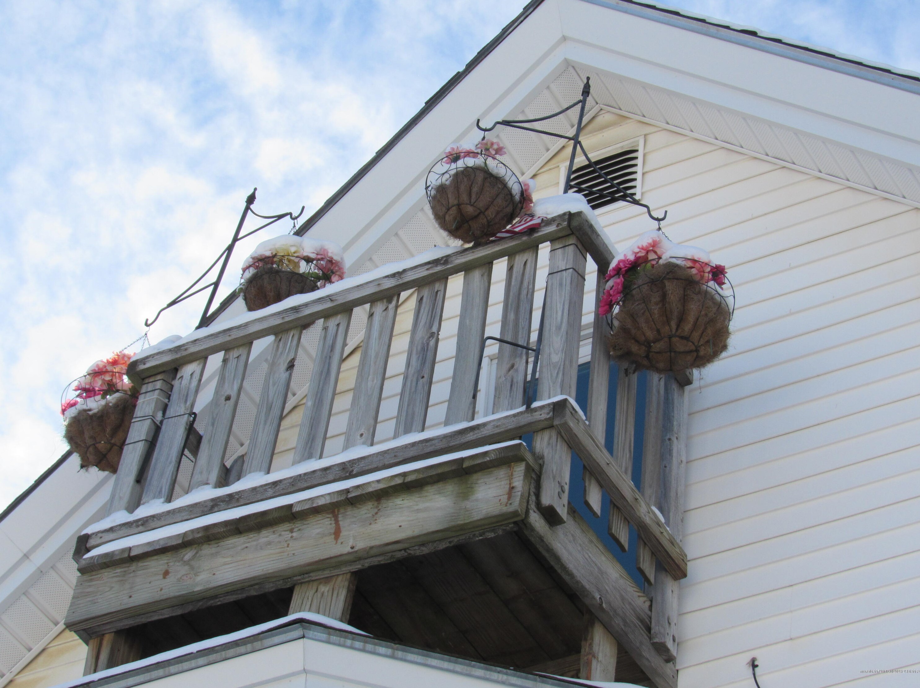 30 Catell St, Bangor ME  04401-6802 exterior