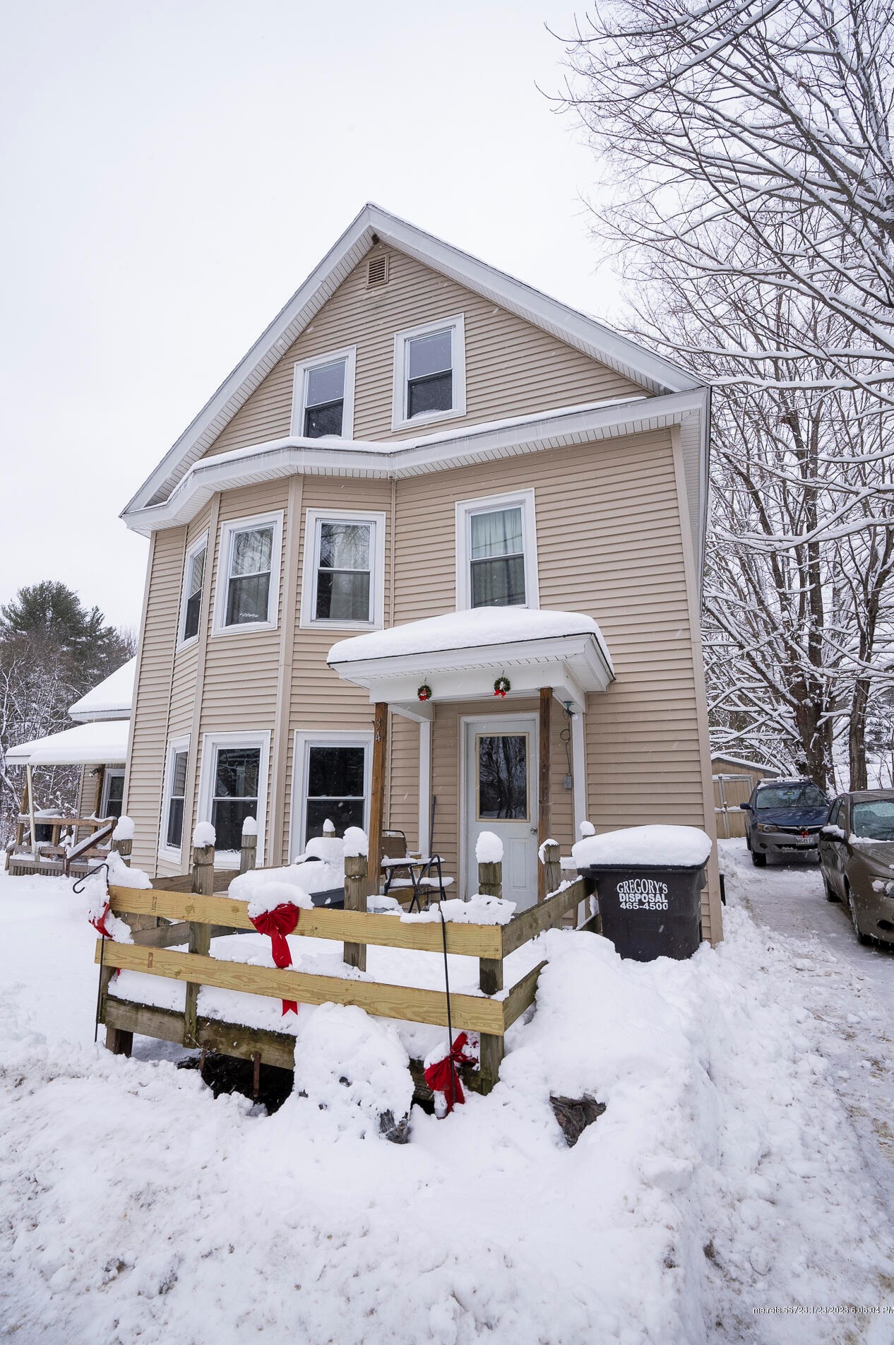 34 Summer St, Rome, ME 04963