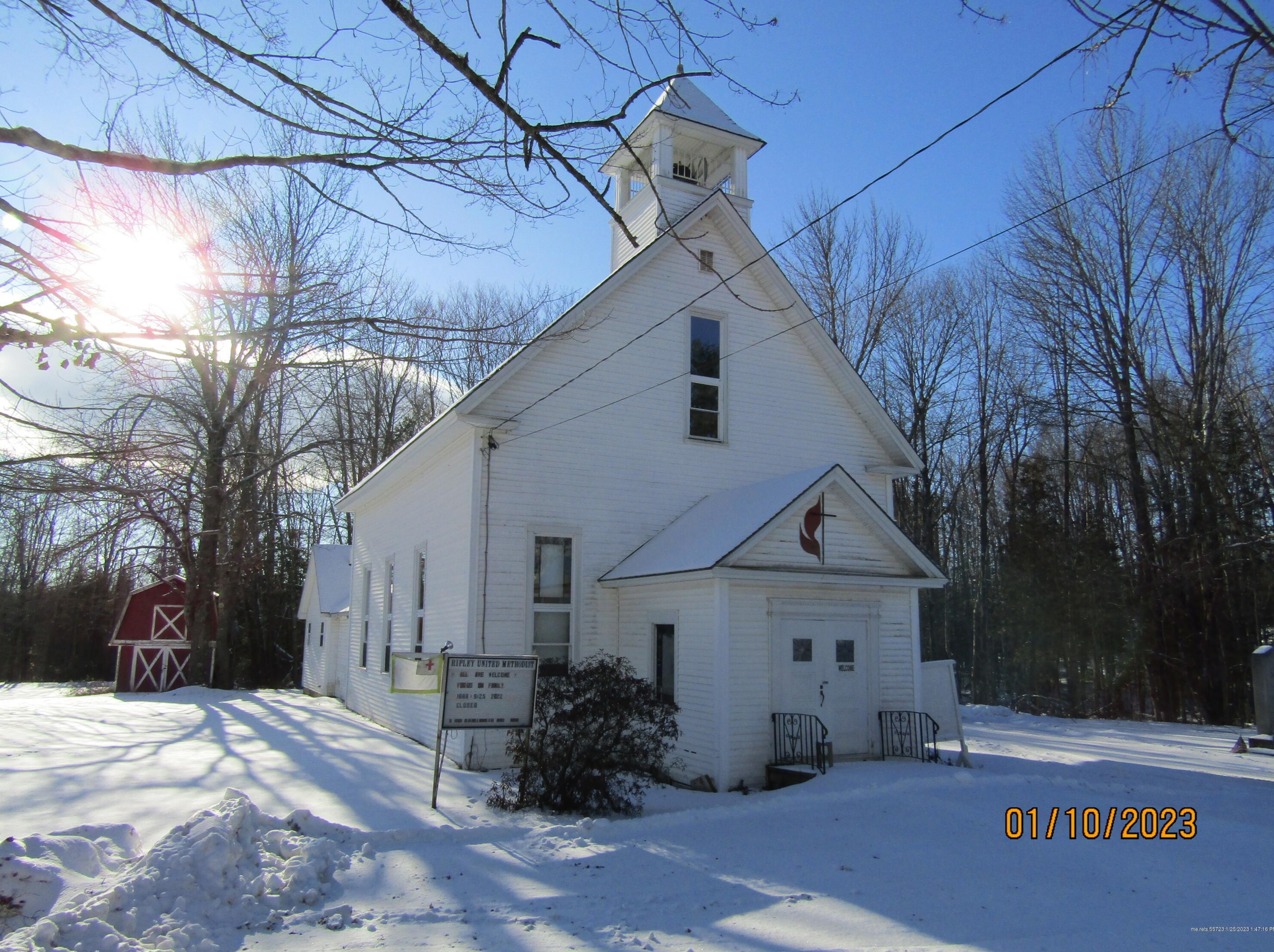 12 Ripley Rd, Dexter, ME 04930 exterior